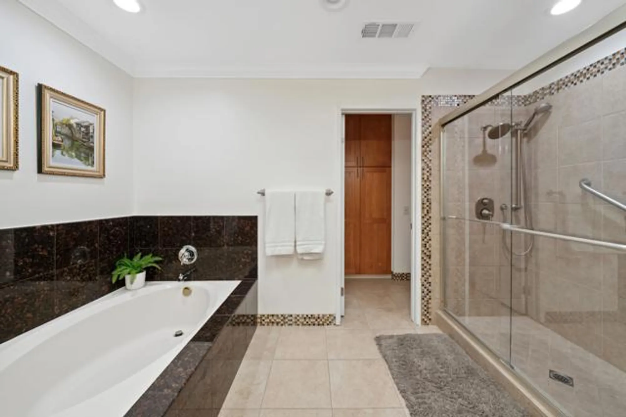 Property Slideshow image 29 of 33 | 55069 oakhill, La Quinta, CA, 92253