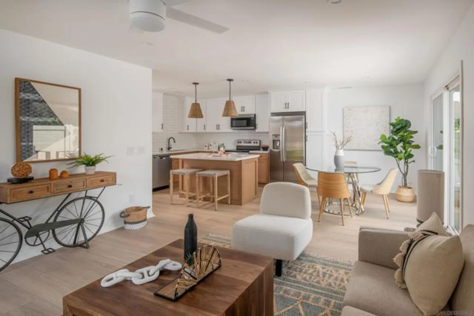 Property Slideshow image 8 of 36 | 1829 forestdale dr, Encinitas, CA, 92024