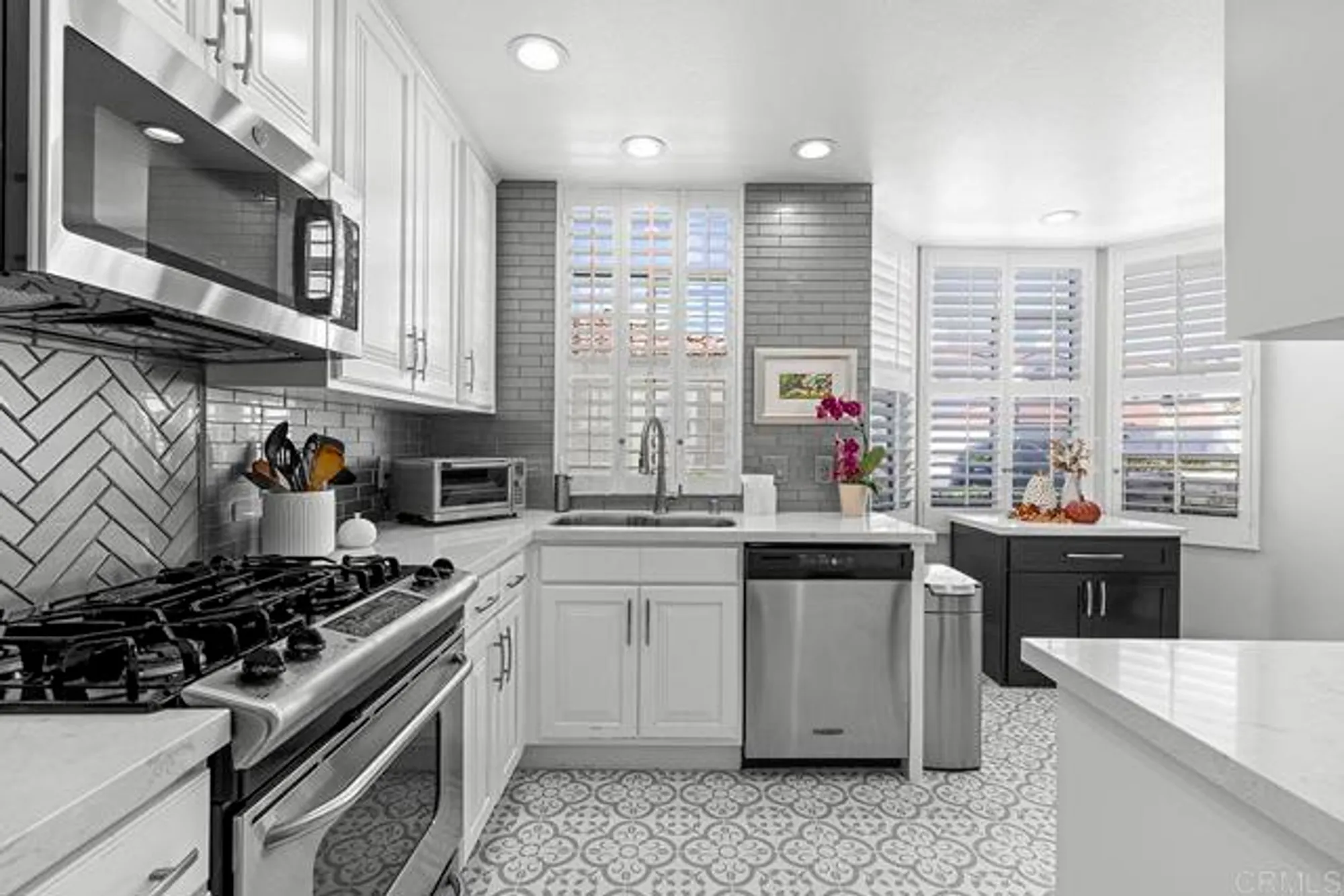 Property Slideshow image 13 of 39 | 3335 genoa way 111, Oceanside, CA, 92056