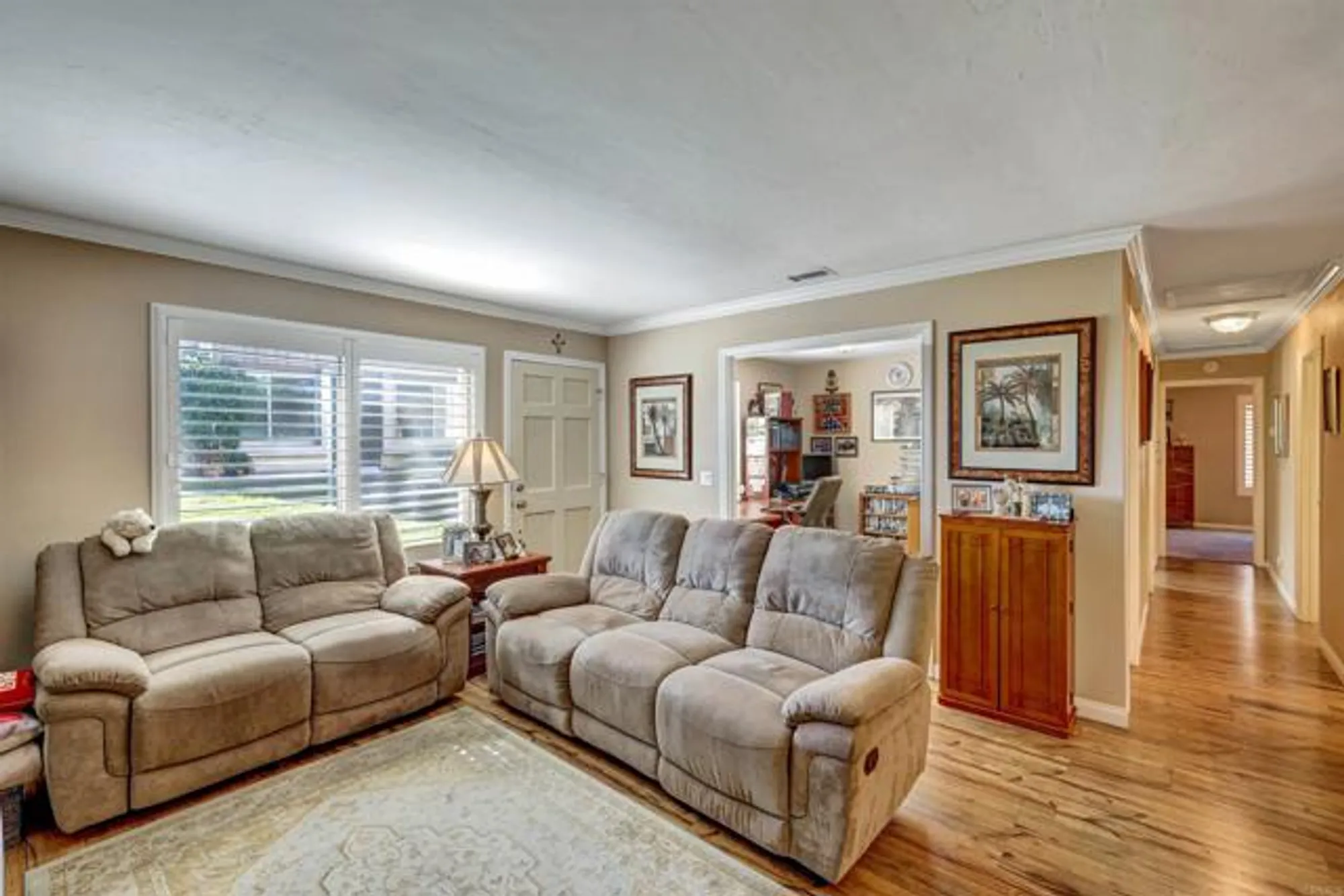 Property Slideshow image 5 of 18 | 1824 forestdale dr, Encinitas, CA, 92024