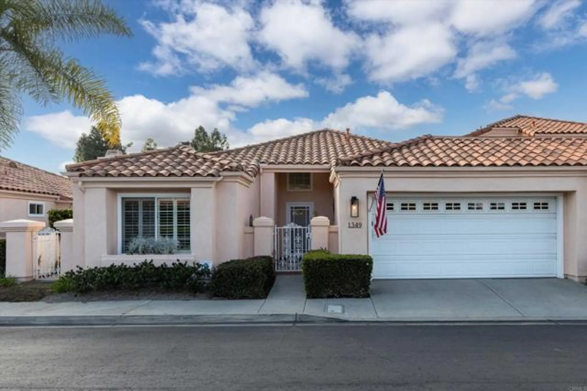 Property Slideshow image 4 of 60 | 1349 via firenze, San Marcos, CA, 92078