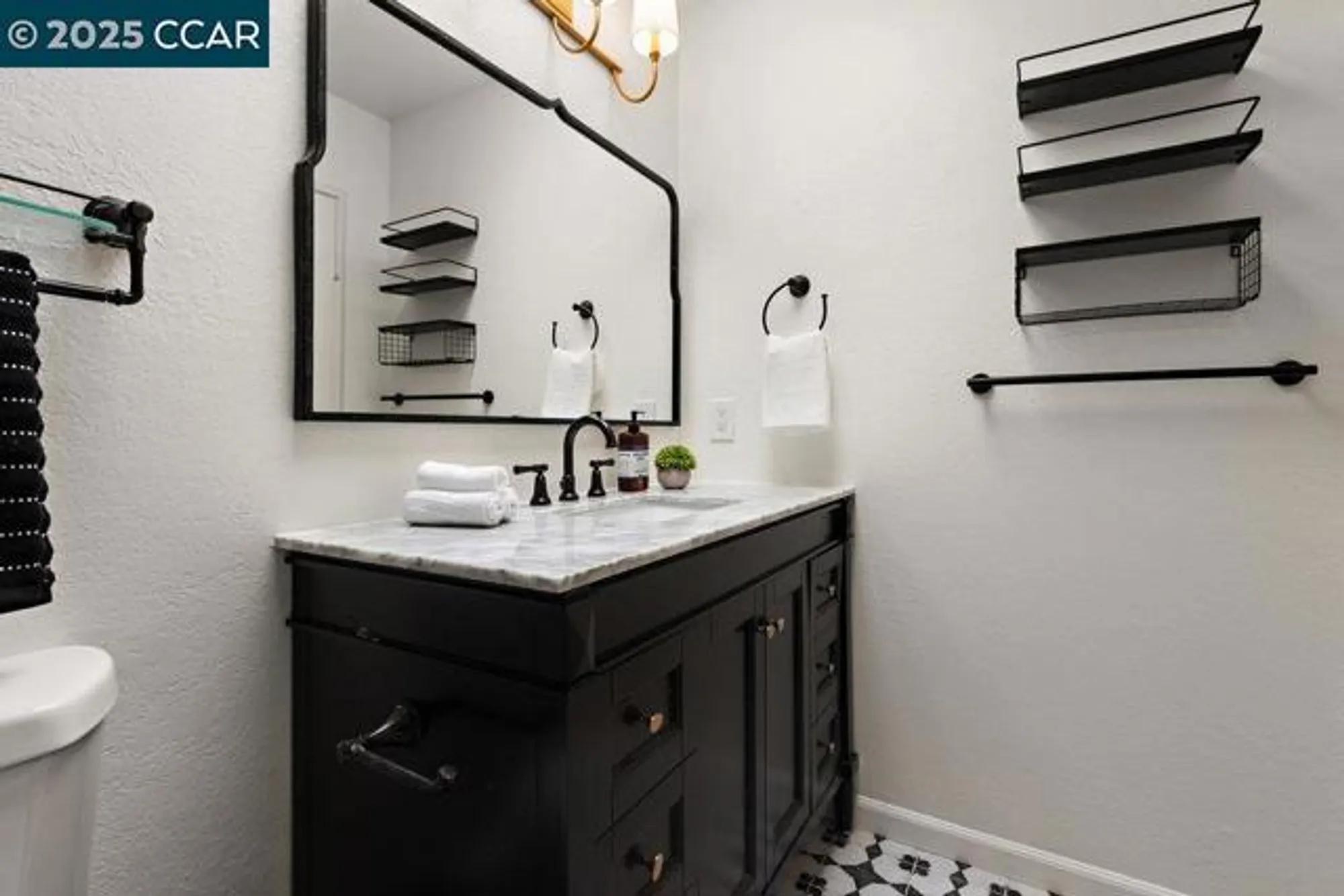 Property Slideshow image 28 of 46 | 1932 ptarmigan dr 3, Walnut Creek, CA, 94595