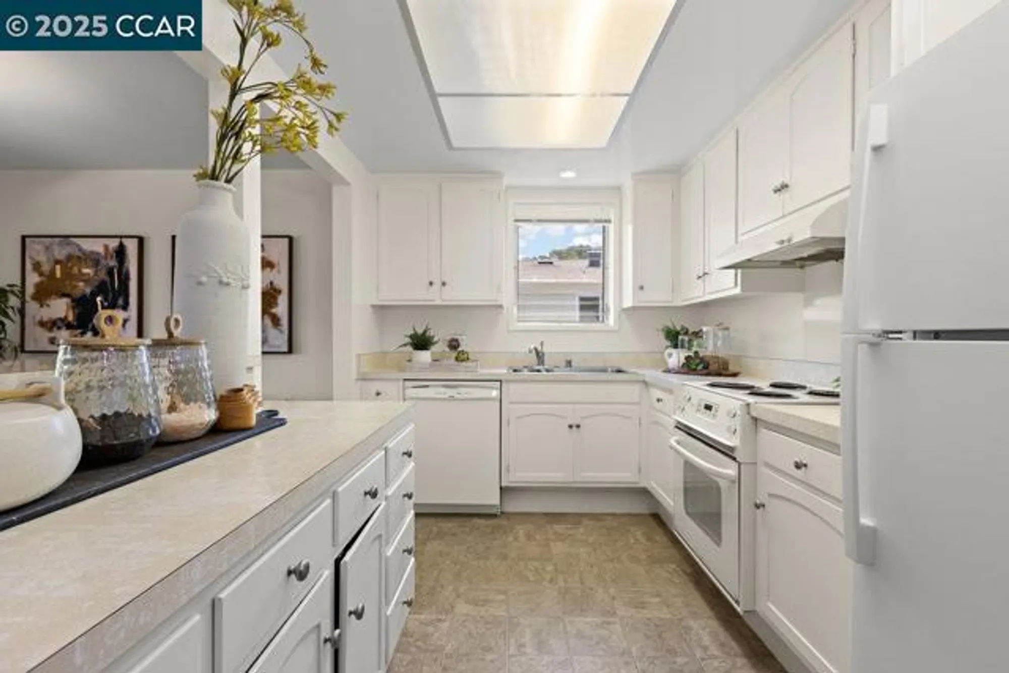 Property Slideshow image 18 of 57 | 2200 pine knoll dr 11, Walnut Creek, CA, 94595