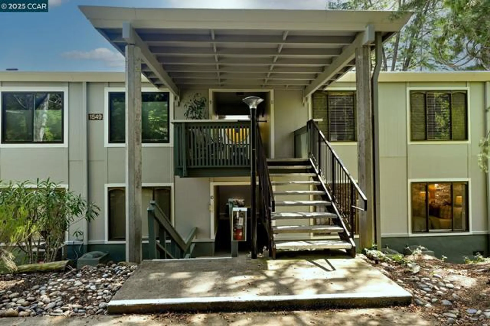 Property Slideshow image 2 of 36 | 1549 oakmont dr 12, Walnut Creek, CA, 94595