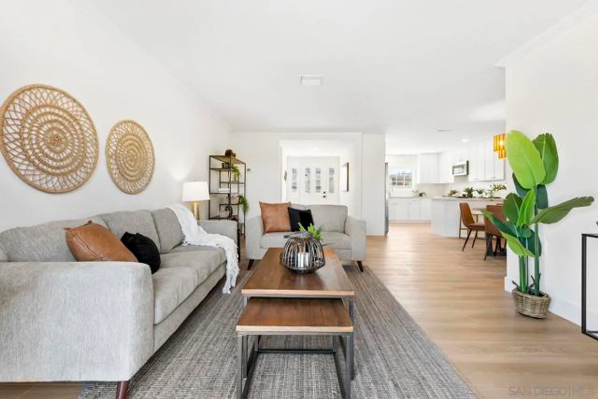 Property Slideshow image 10 of 34 | 12494 senda rd, San Diego, CA, 92128