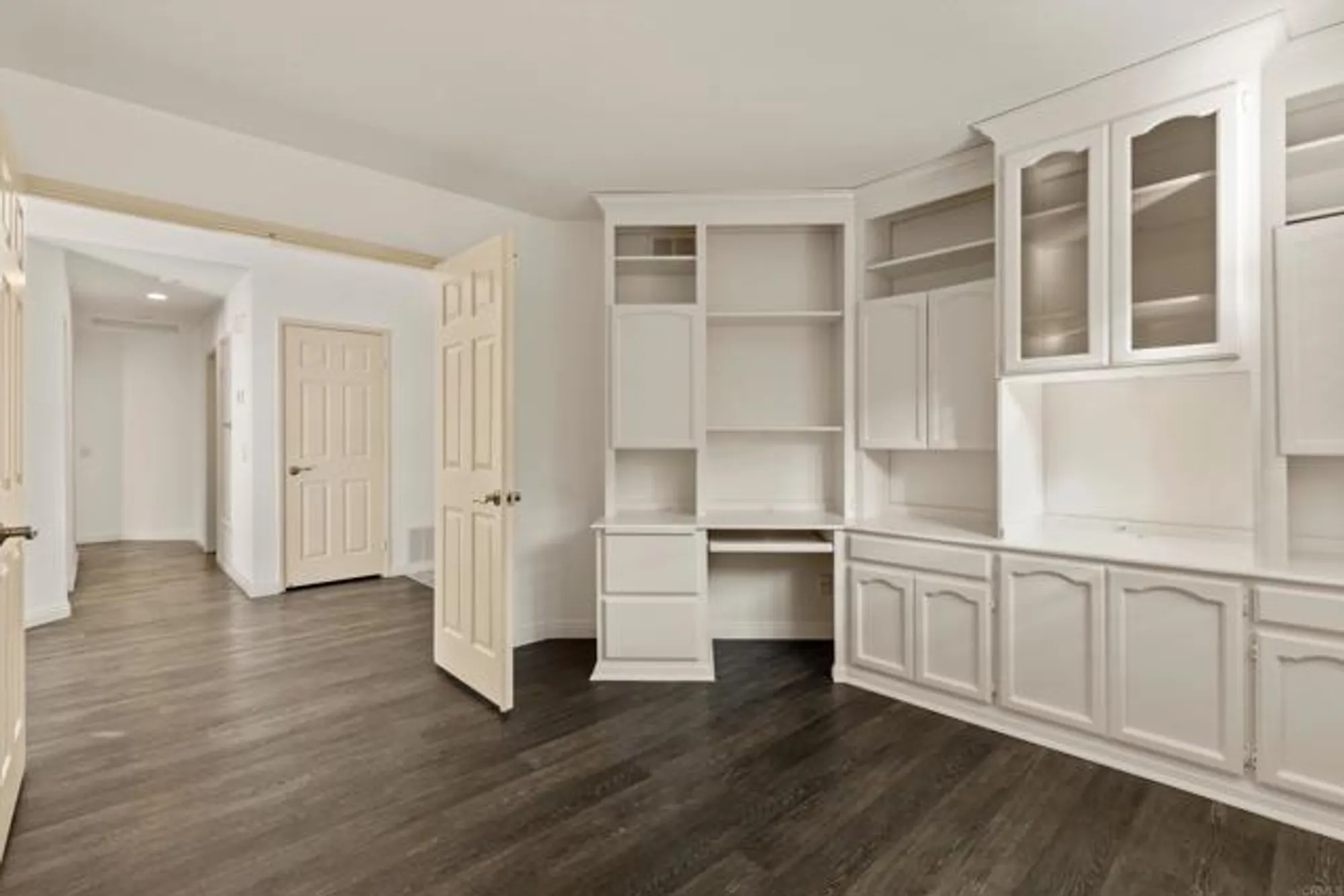 Property Slideshow image 12 of 60 | 1349 via firenze, San Marcos, CA, 92078