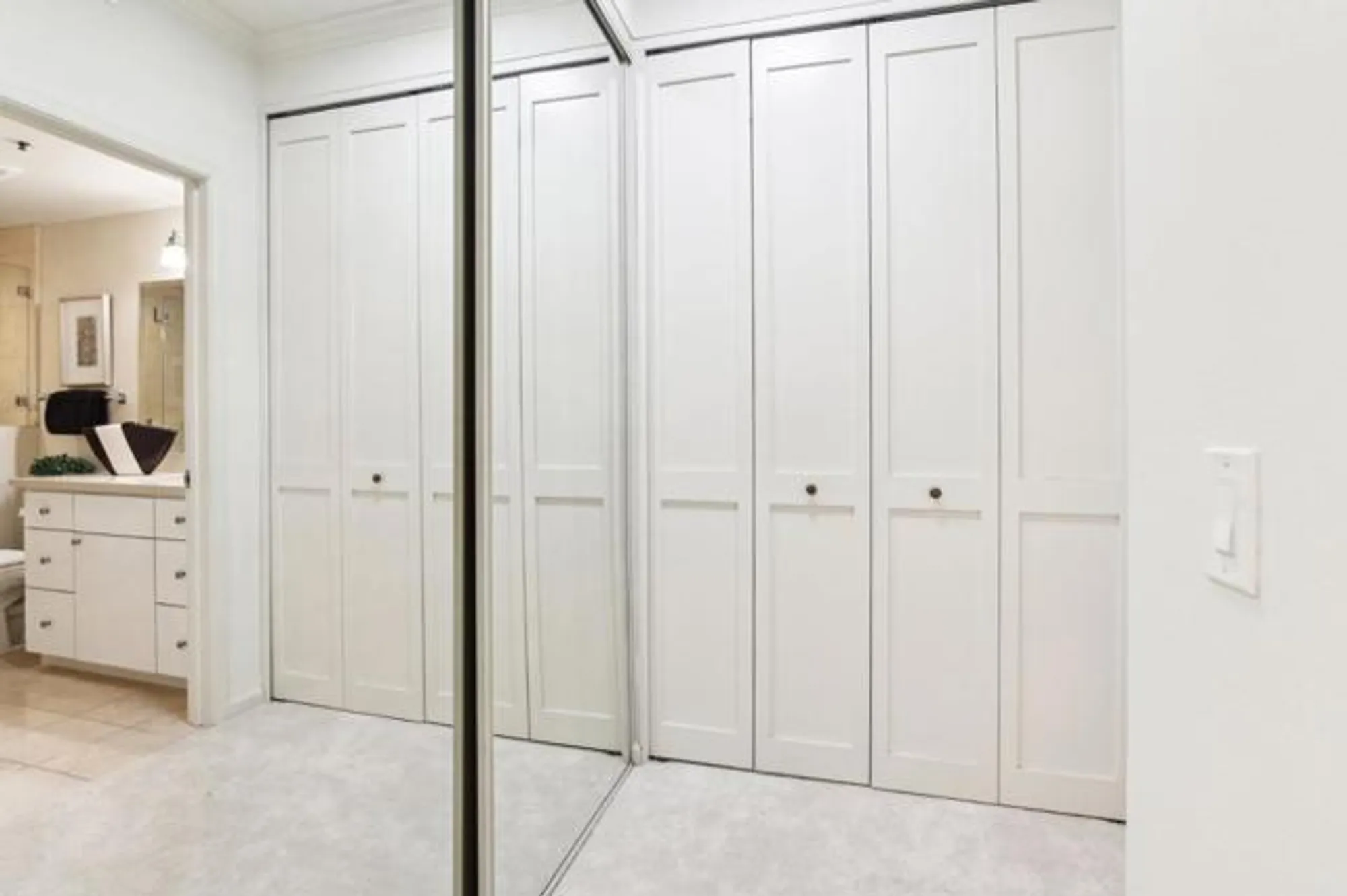 Property Slideshow image 13 of 15 | 1 baldwin ave 510, San Mateo, CA, 94401