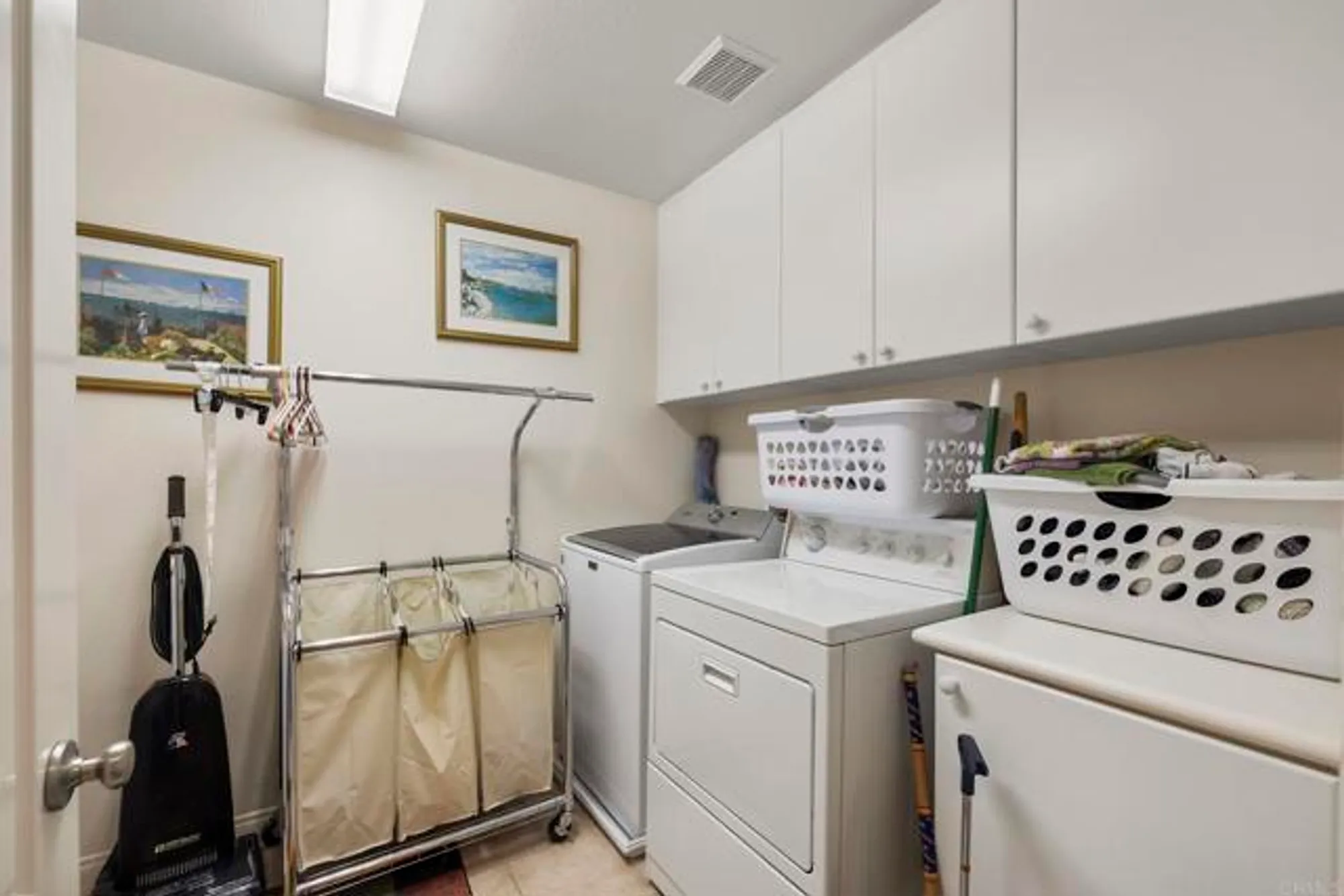 Property Slideshow image 21 of 34 | 10353 pinion trl, Escondido, CA, 92026