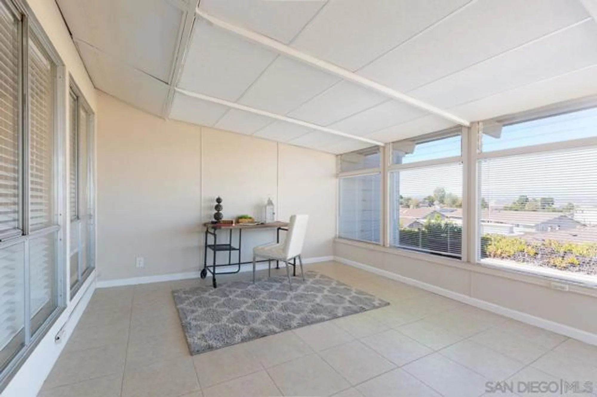 Property Slideshow image 10 of 22 | 3660 vista campana n unit 33, Oceanside, CA, 92057