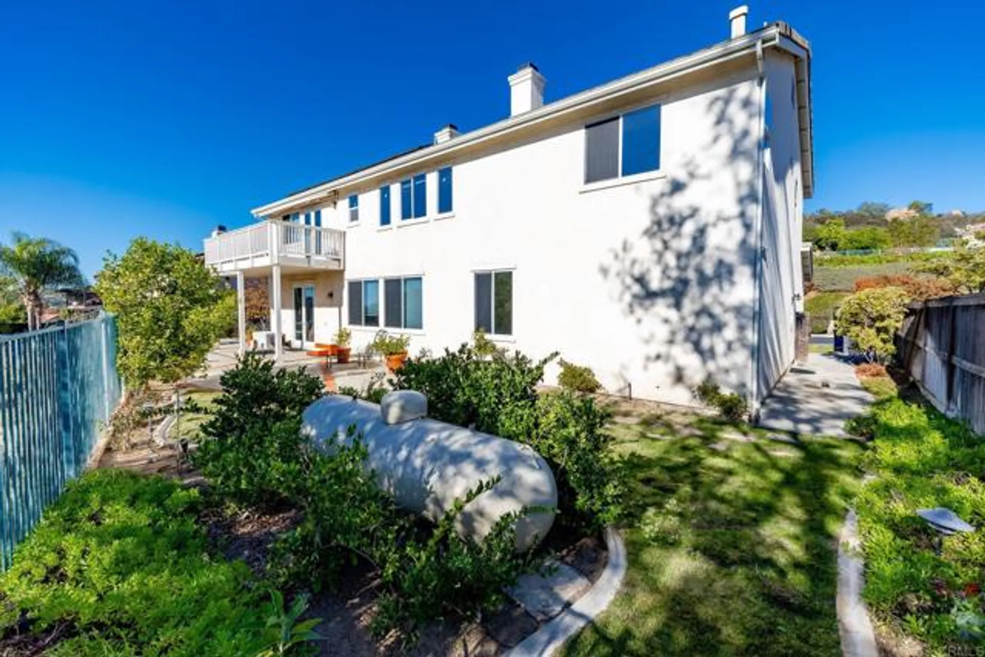 Property Slideshow image 28 of 34 | 10353 pinion trl, Escondido, CA, 92026