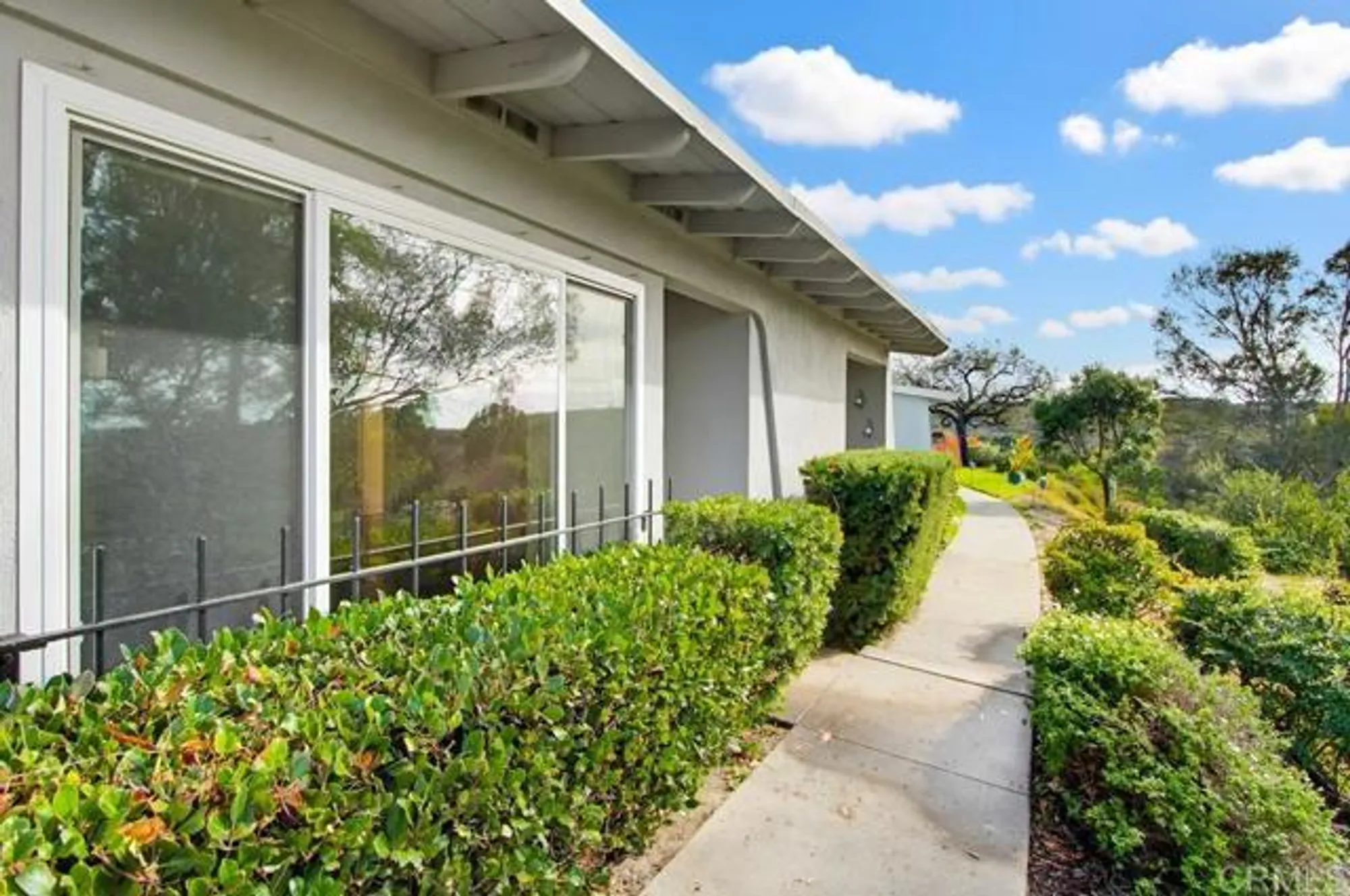 Property Slideshow image 32 of 38 | 3839 vista campana s unit 70, Oceanside, CA, 92057