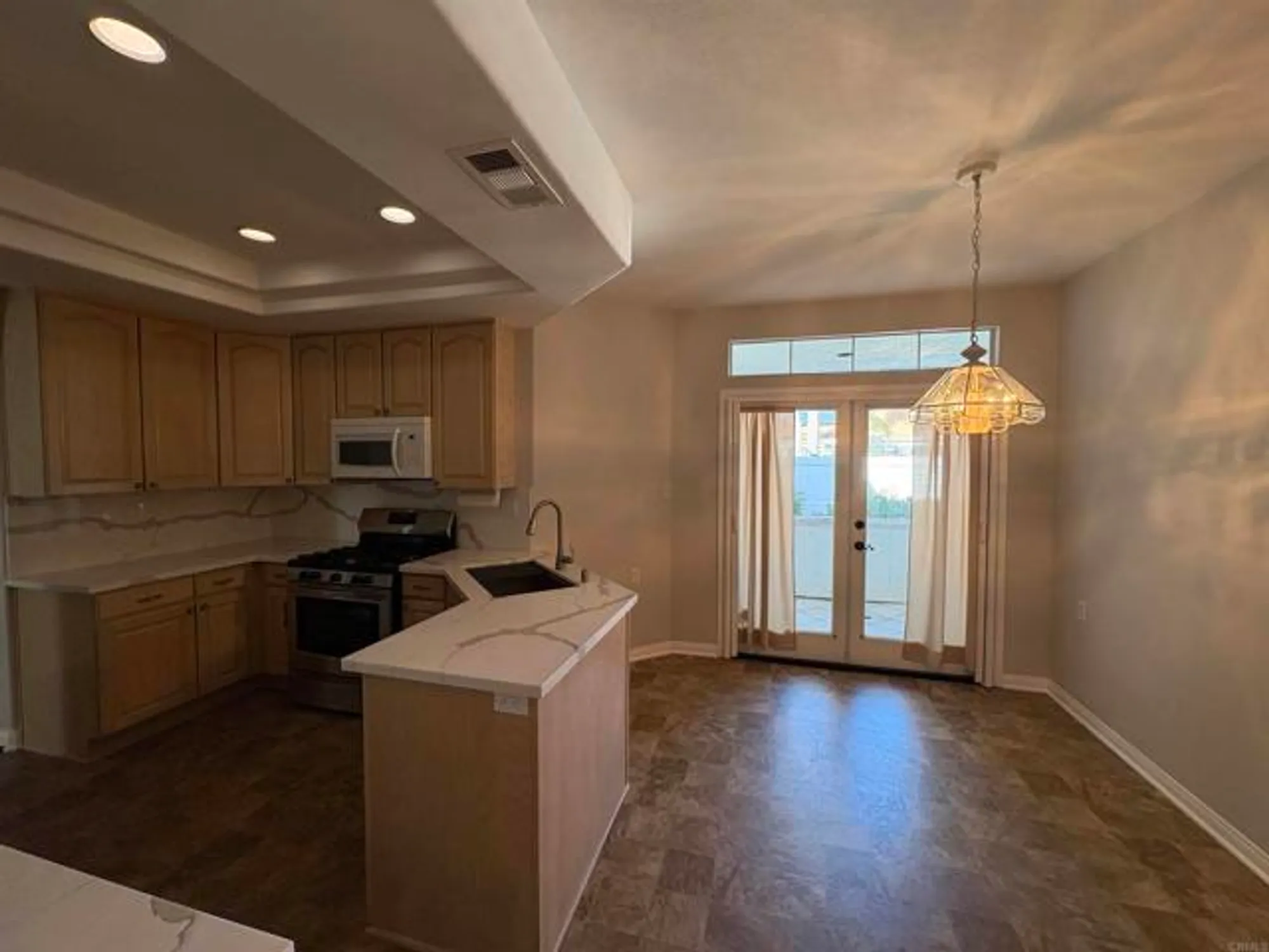 Property Slideshow image 10 of 30 | 3365 genoa way unit 138, Oceanside, CA, 92056