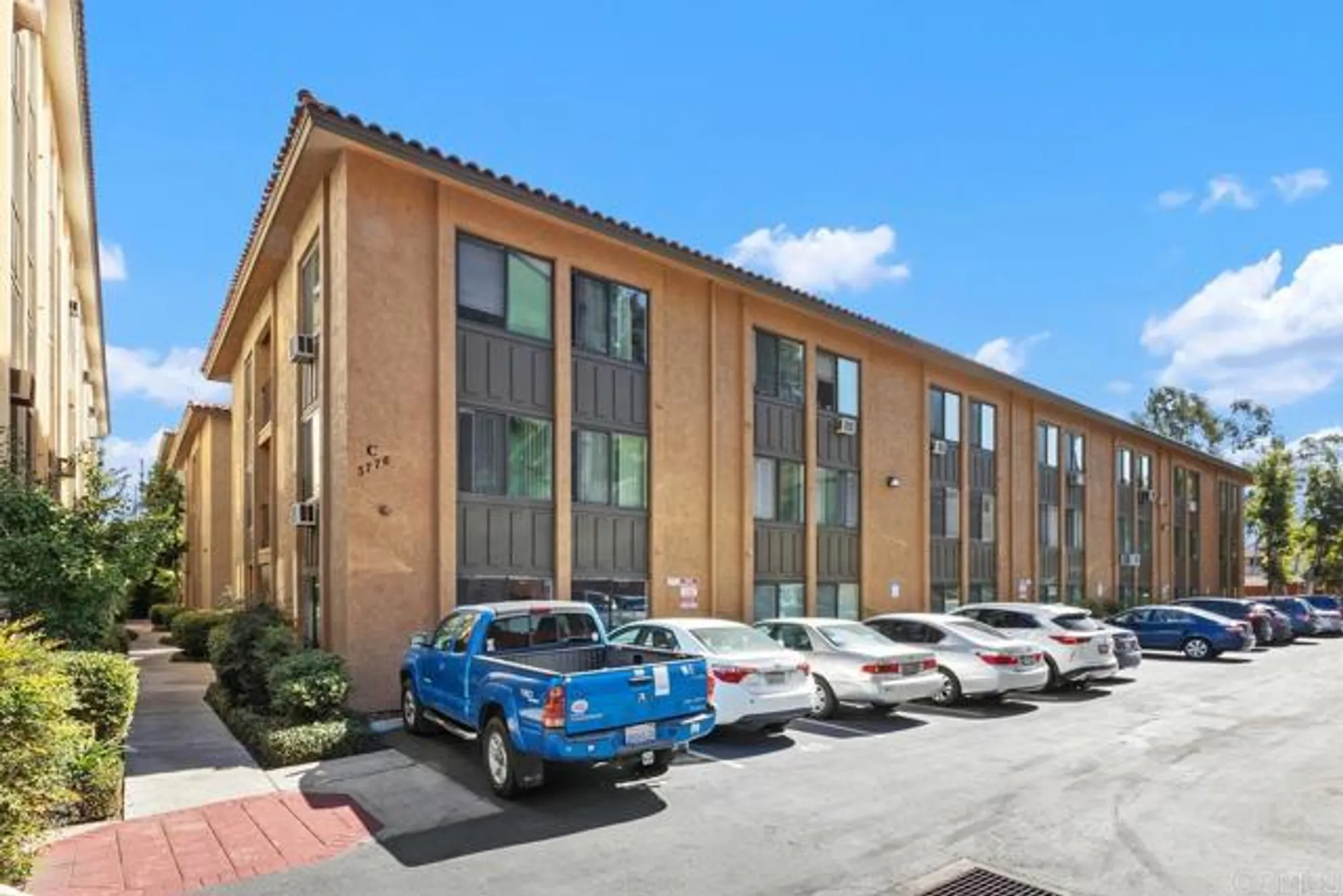 Property Slideshow image 16 of 25 | 3776 alabama st 116, San Diego, CA, 92104