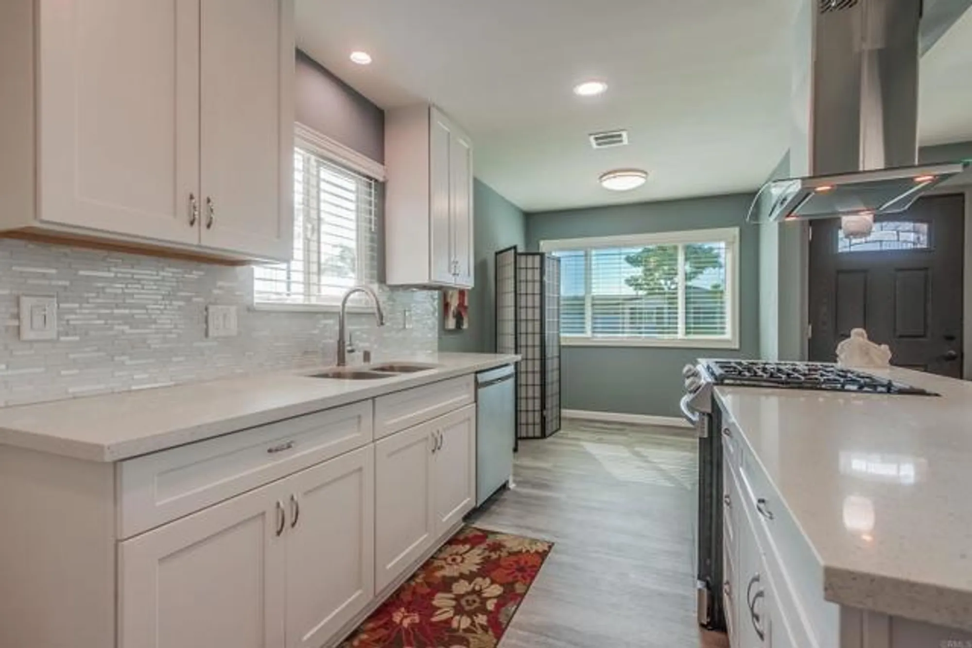 Property Slideshow image 13 of 32 | 3196 buena hills dr, Oceanside, CA, 92056