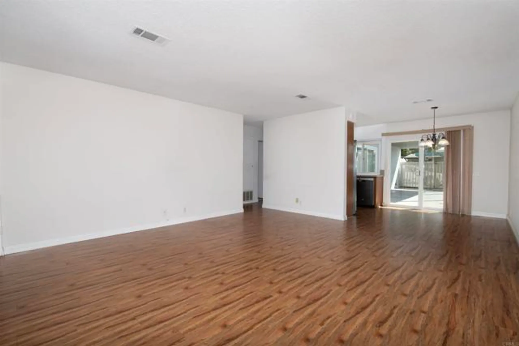 Property Slideshow image 8 of 30 | 3890 vista campana 78, Oceanside, CA, 92057