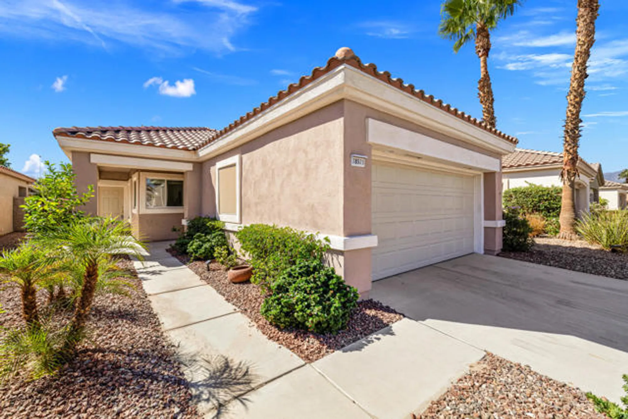 Property Slideshow image 3 of 30 | 78571 glastonbury way, Palm Desert, CA, 92211