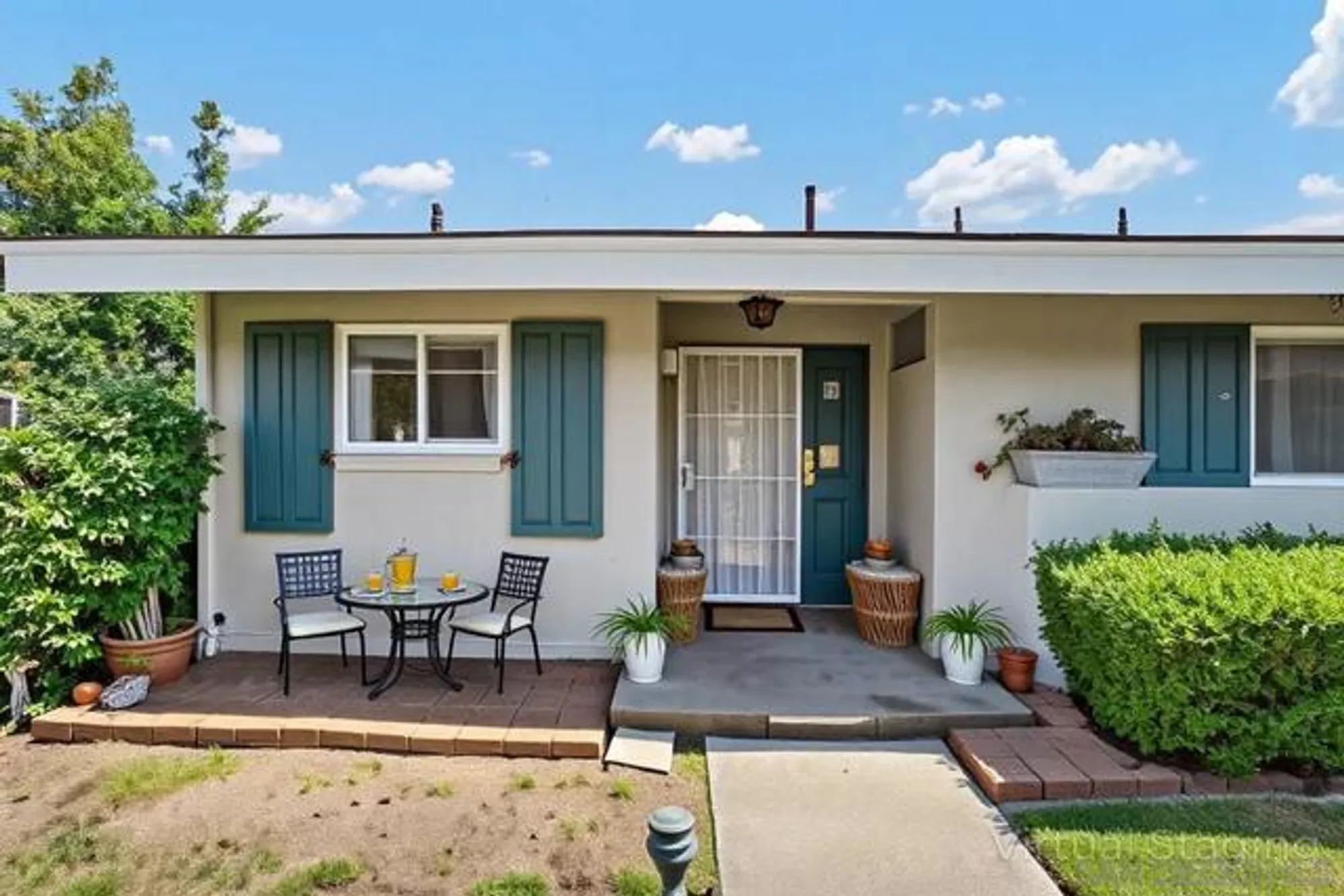 Property Slideshow image 9 of 20 | 3760 vista campana 48, Oceanside, CA, 92057