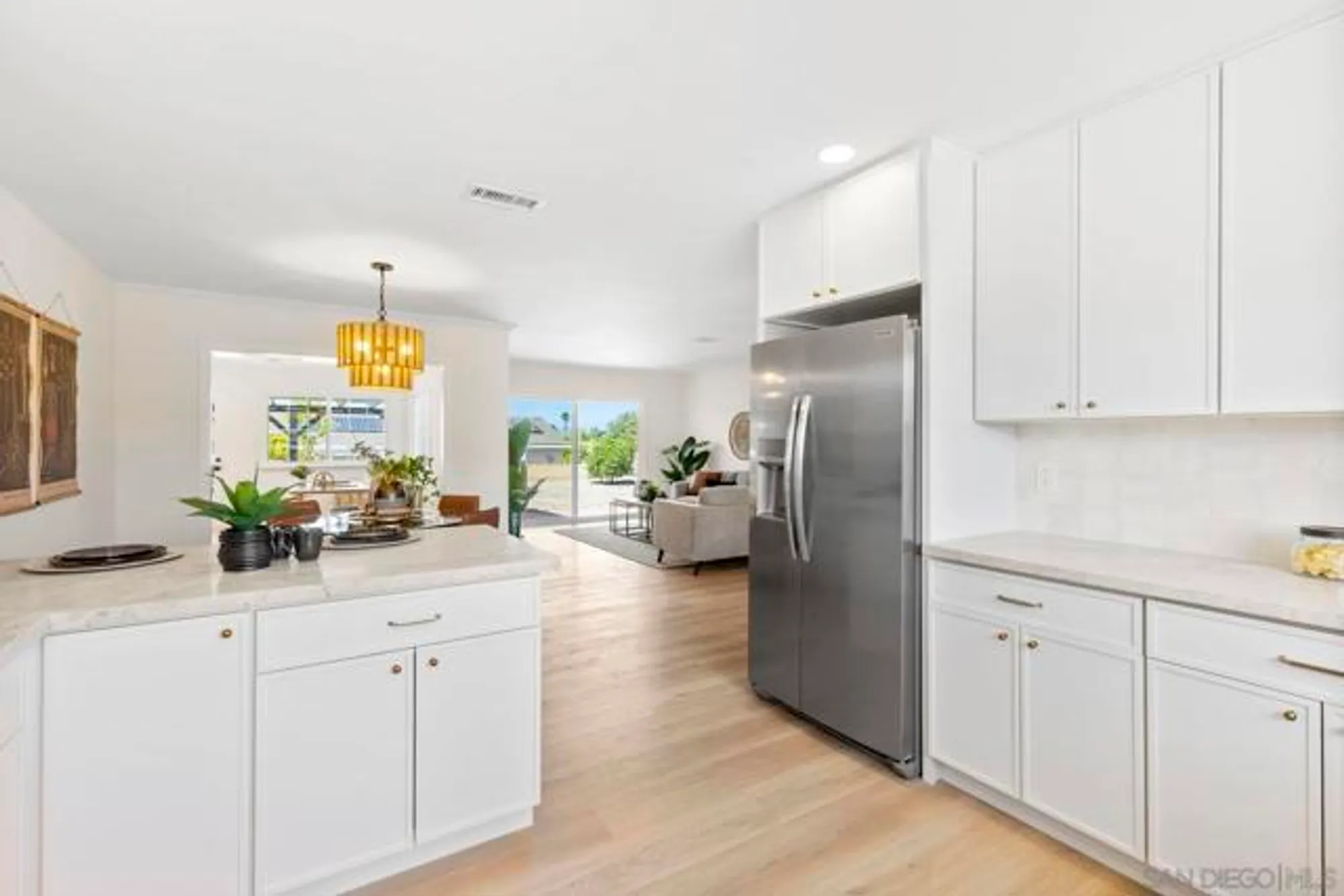 Property Slideshow image 18 of 34 | 12494 senda rd, San Diego, CA, 92128