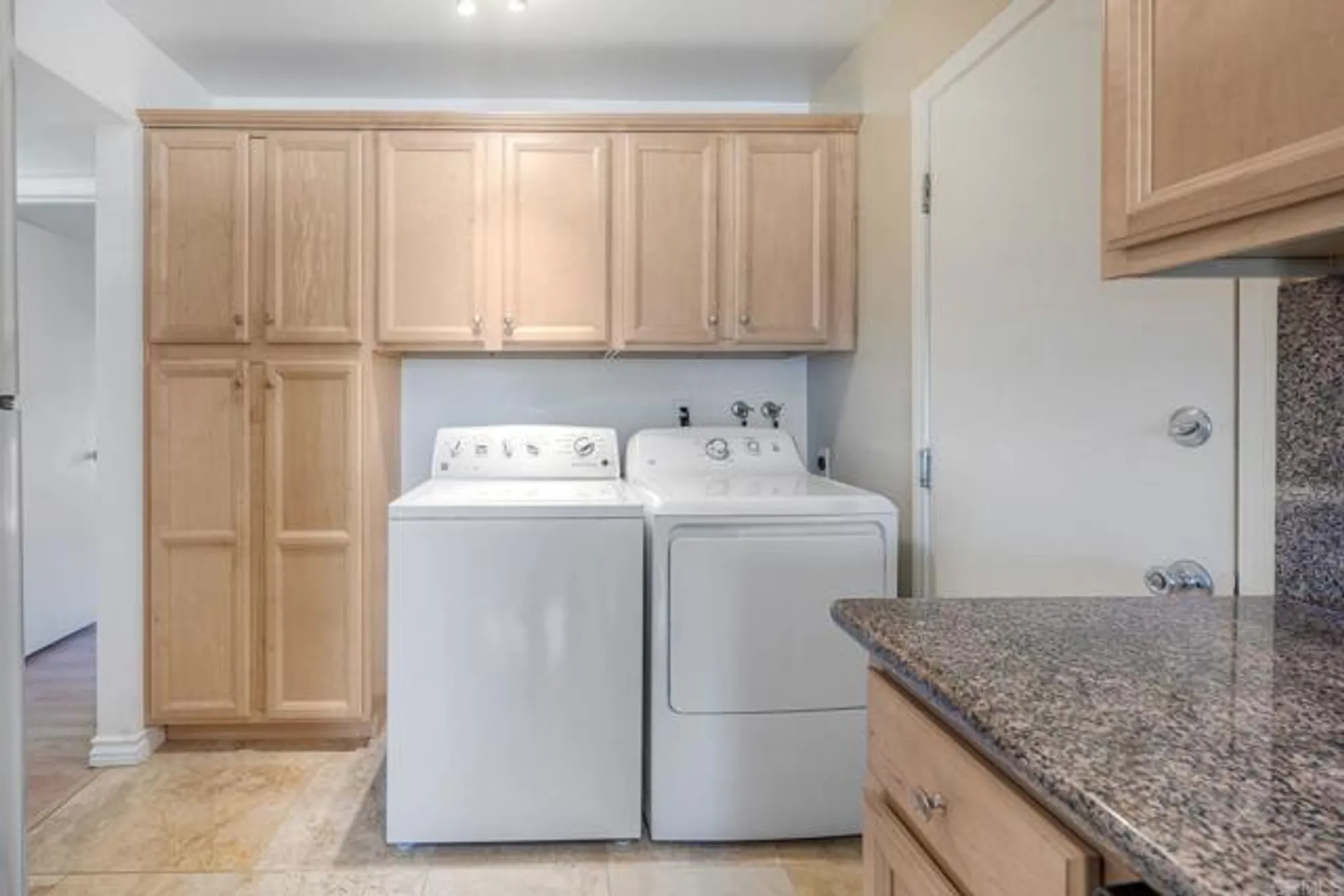 Property Slideshow image 12 of 27 | 3711 mira pacific dr, Oceanside, CA, 92056