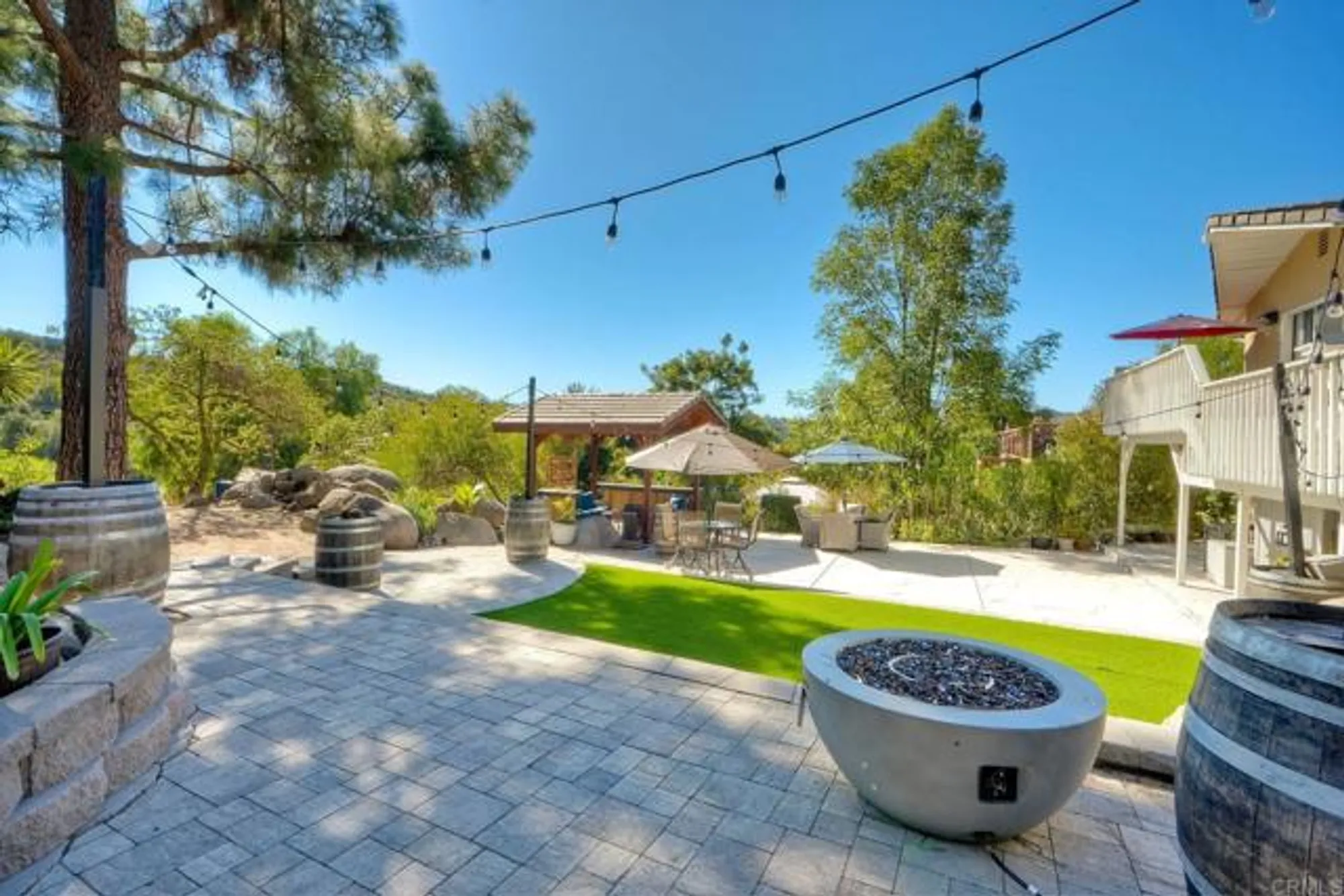 Property Slideshow image 6 of 46 | 10629 meadow glen way, Escondido, CA, 92026
