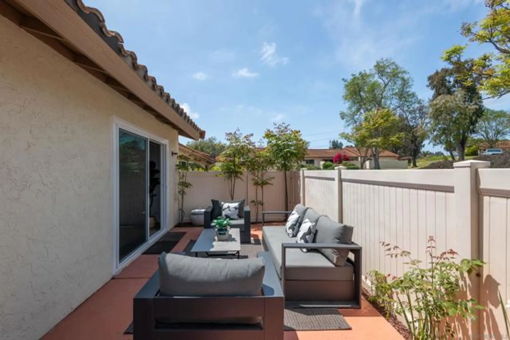 Property Slideshow image 13 of 36 | 1829 forestdale dr, Encinitas, CA, 92024