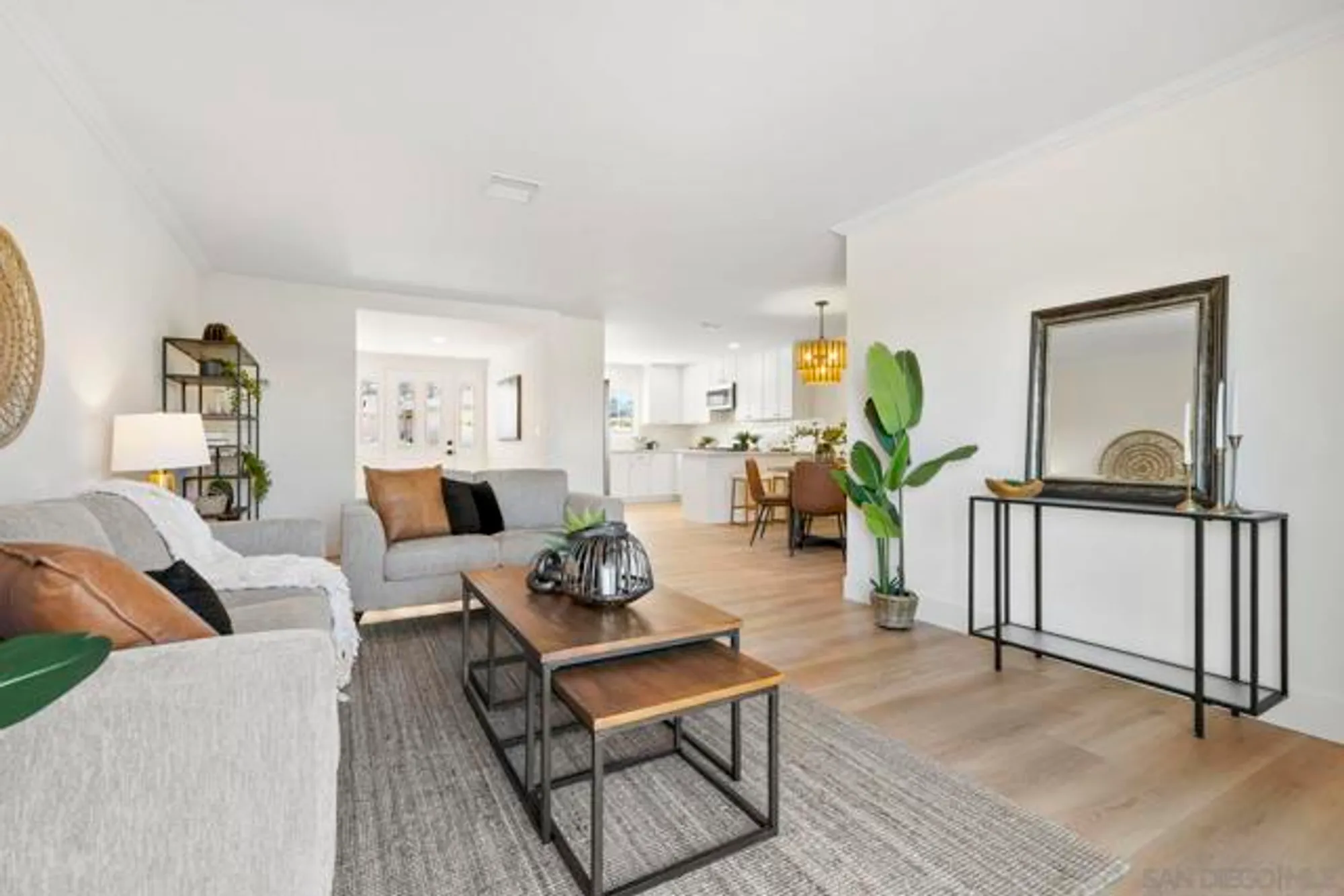 Property Slideshow image 11 of 34 | 12494 senda rd, San Diego, CA, 92128