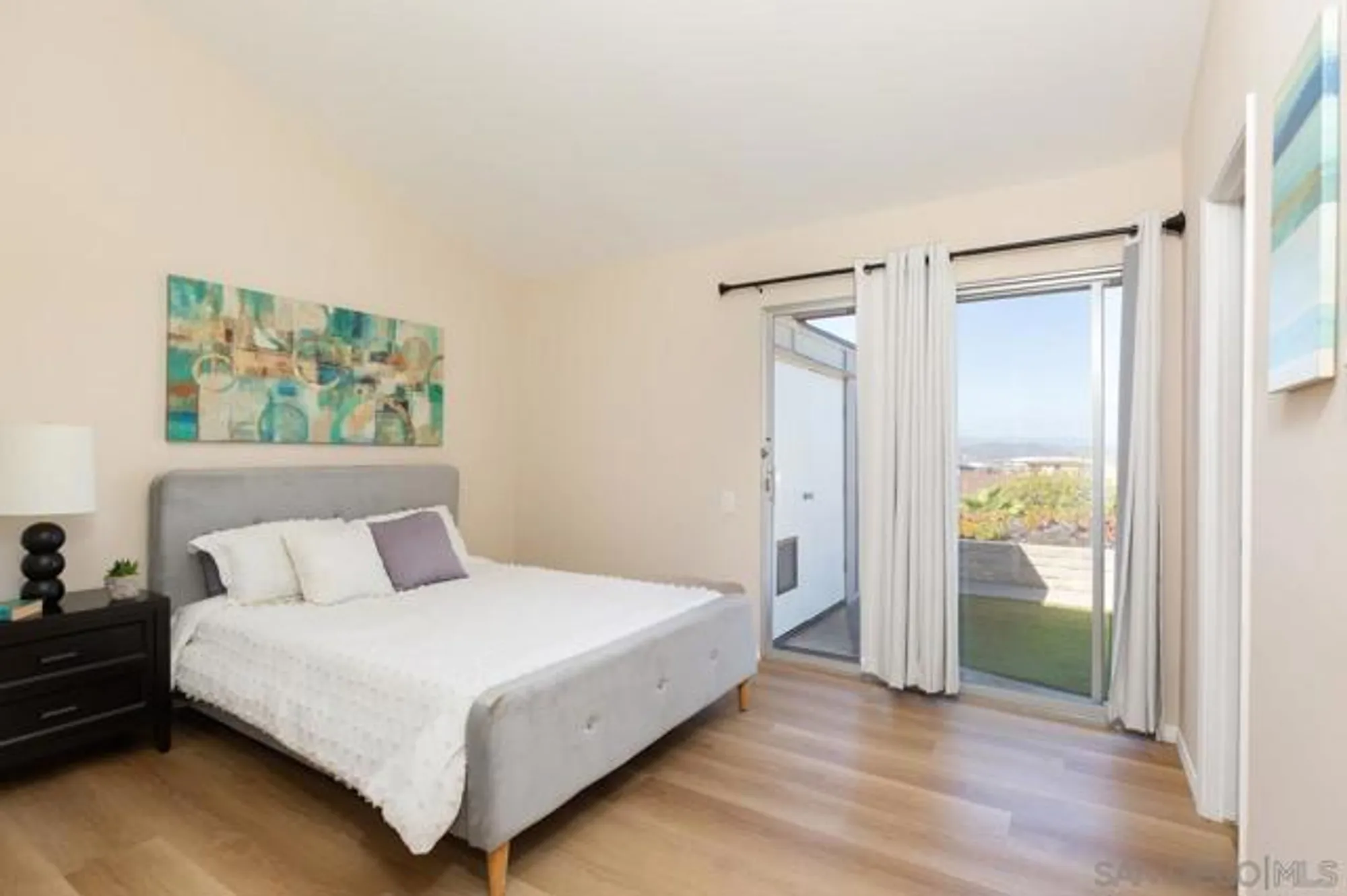 Property Slideshow image 12 of 22 | 3660 vista campana n unit 33, Oceanside, CA, 92057