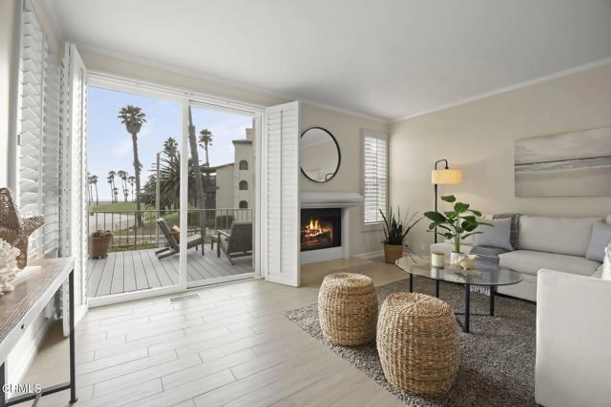 Property Slideshow image 9 of 61 | 2205 vina del mar, Oxnard, CA, 93035