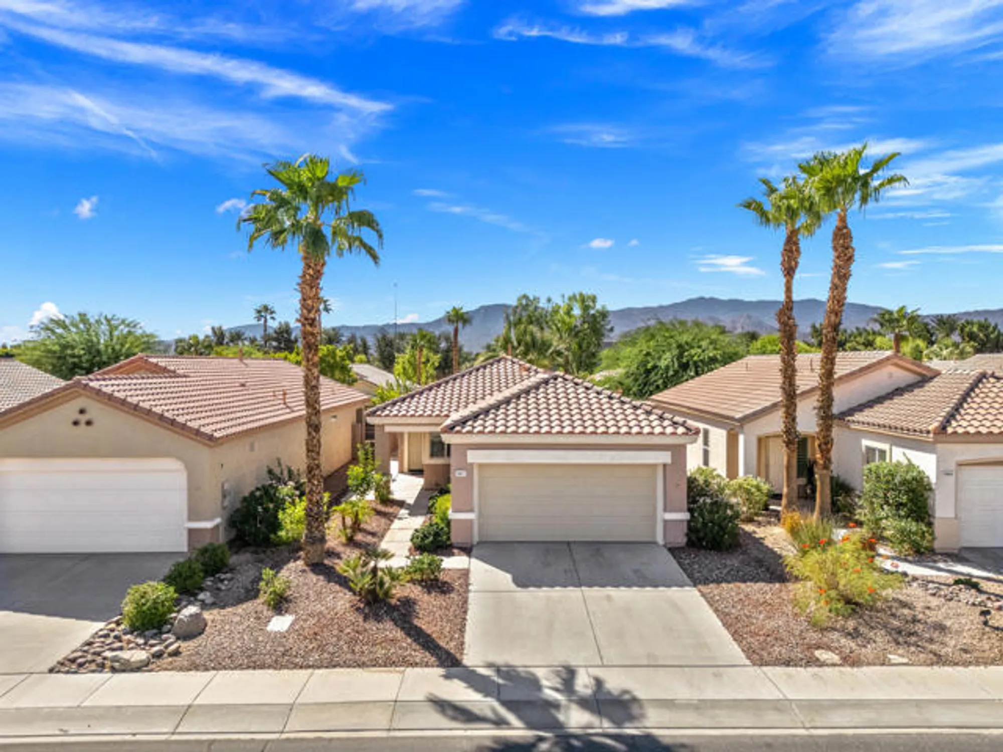 Property Slideshow image 1 of 30 | 78571 glastonbury way, Palm Desert, CA, 92211
