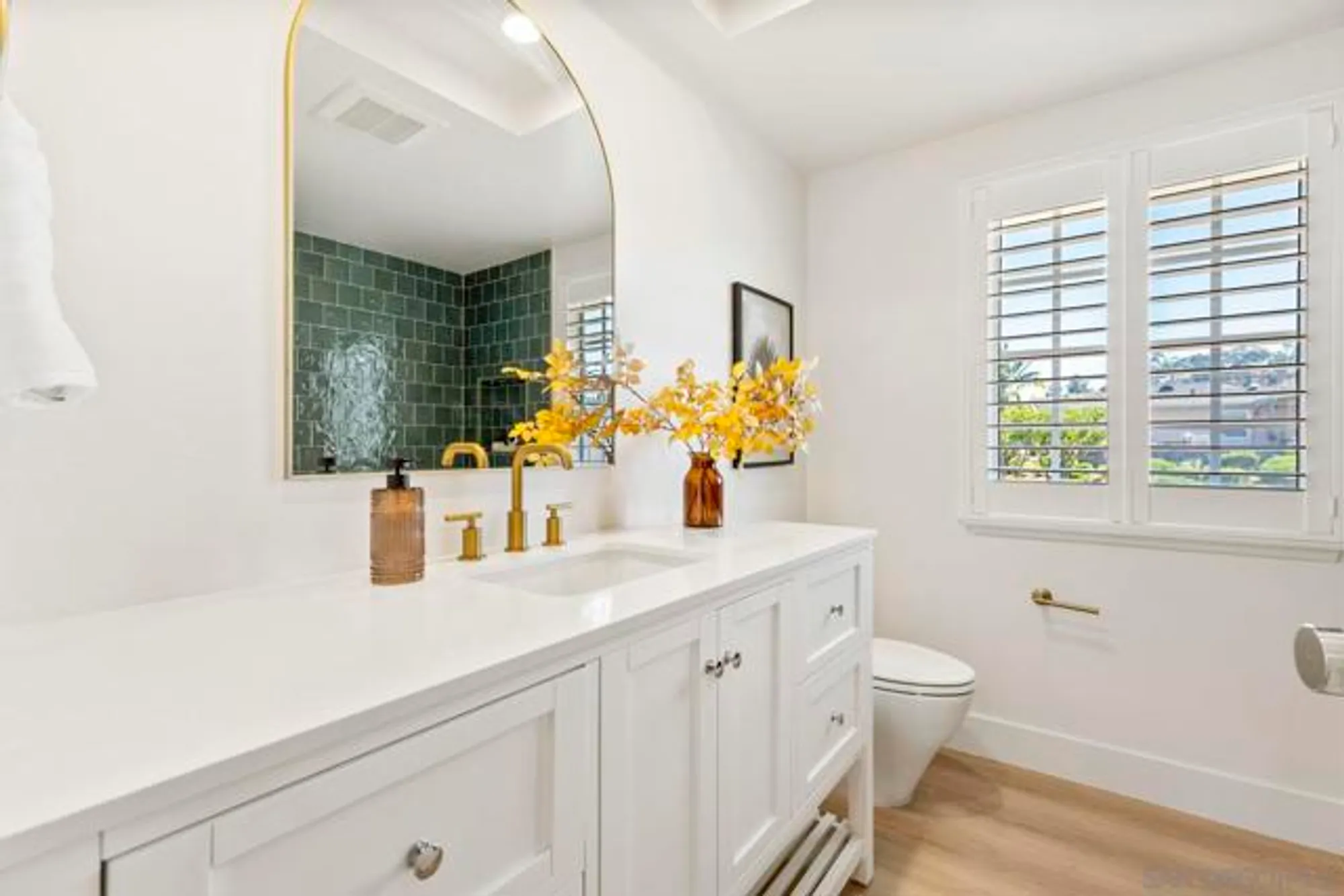 Property Slideshow image 26 of 34 | 12494 senda rd, San Diego, CA, 92128