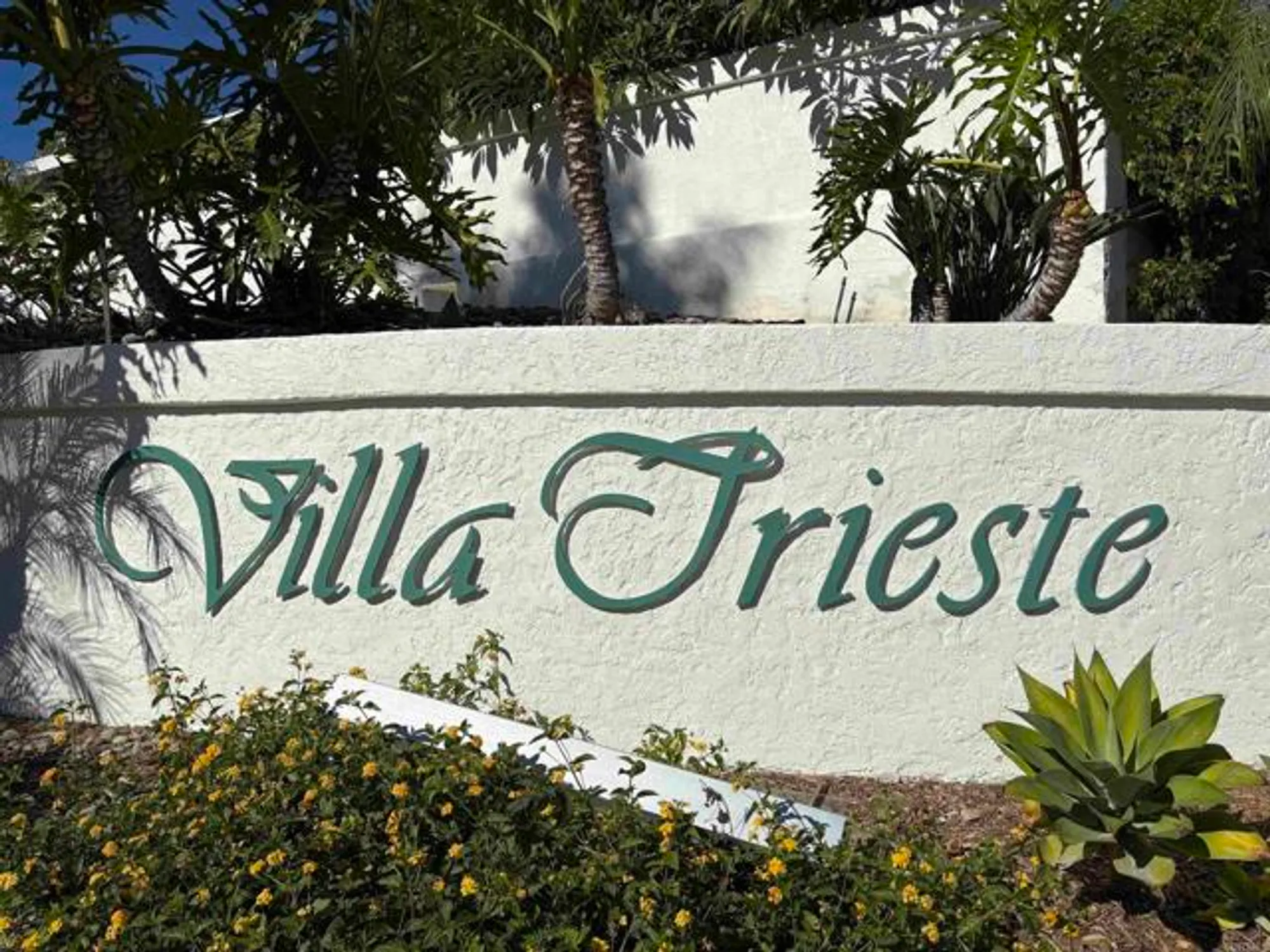 Property Slideshow image 2 of 30 | 3365 genoa way unit 138, Oceanside, CA, 92056