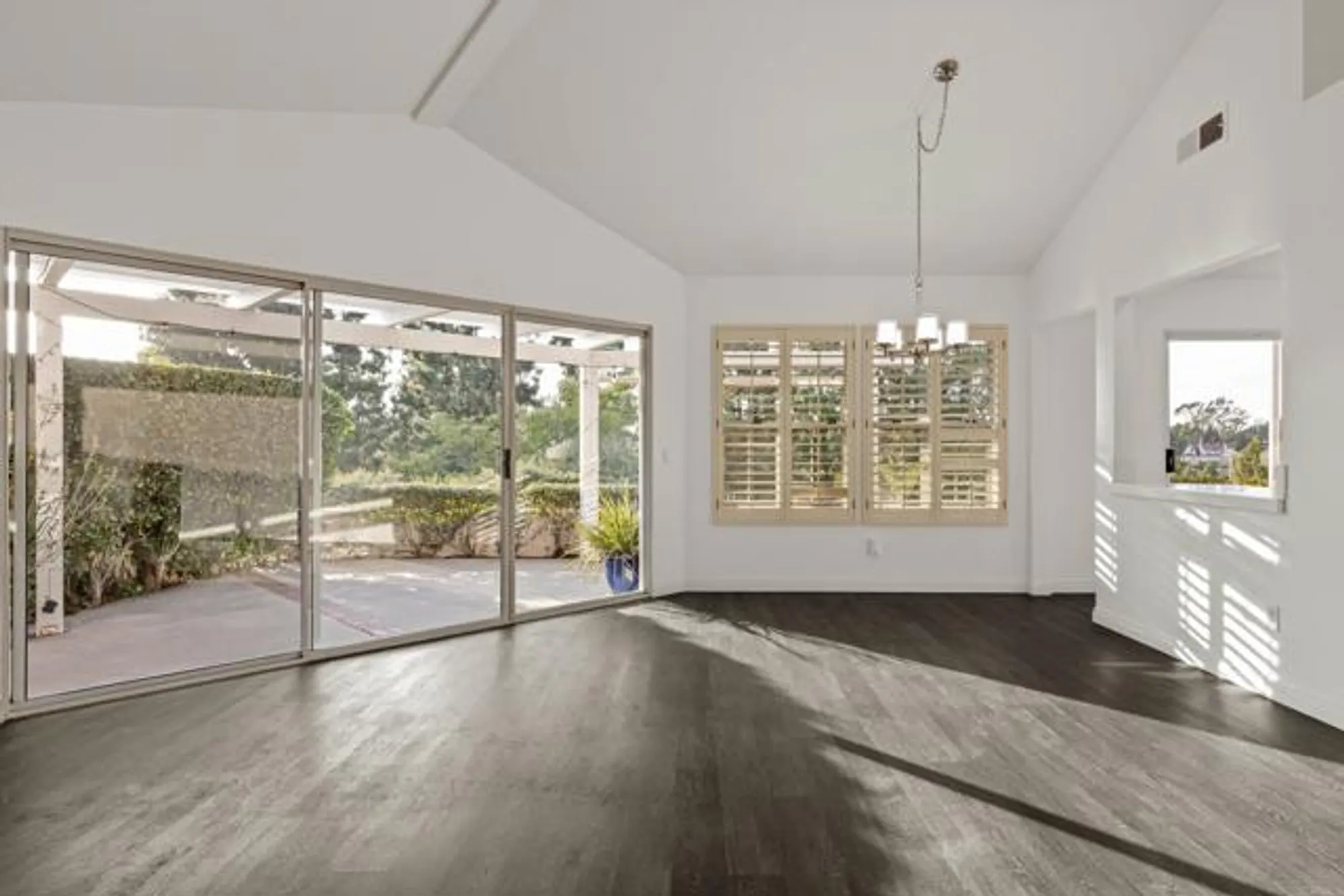 Property Slideshow image 19 of 60 | 1349 via firenze, San Marcos, CA, 92078