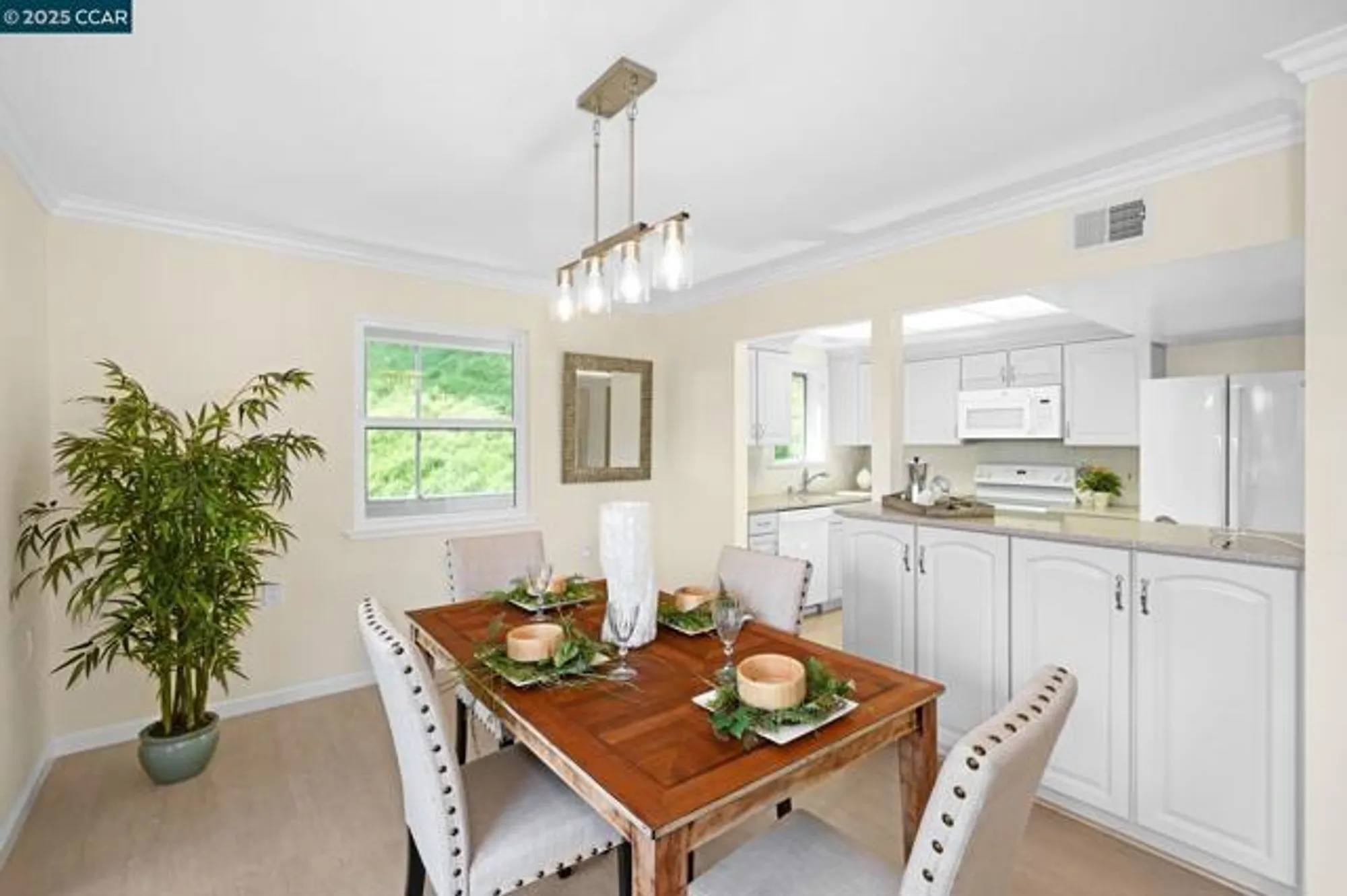 Property Slideshow image 12 of 36 | 1549 oakmont dr 12, Walnut Creek, CA, 94595