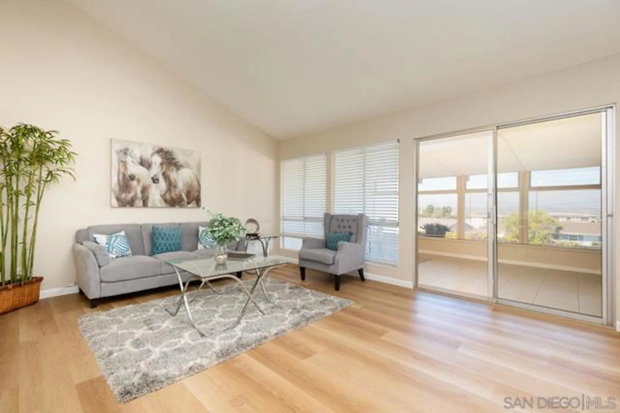 Property Slideshow image 4 of 22 | 3660 vista campana n unit 33, Oceanside, CA, 92057