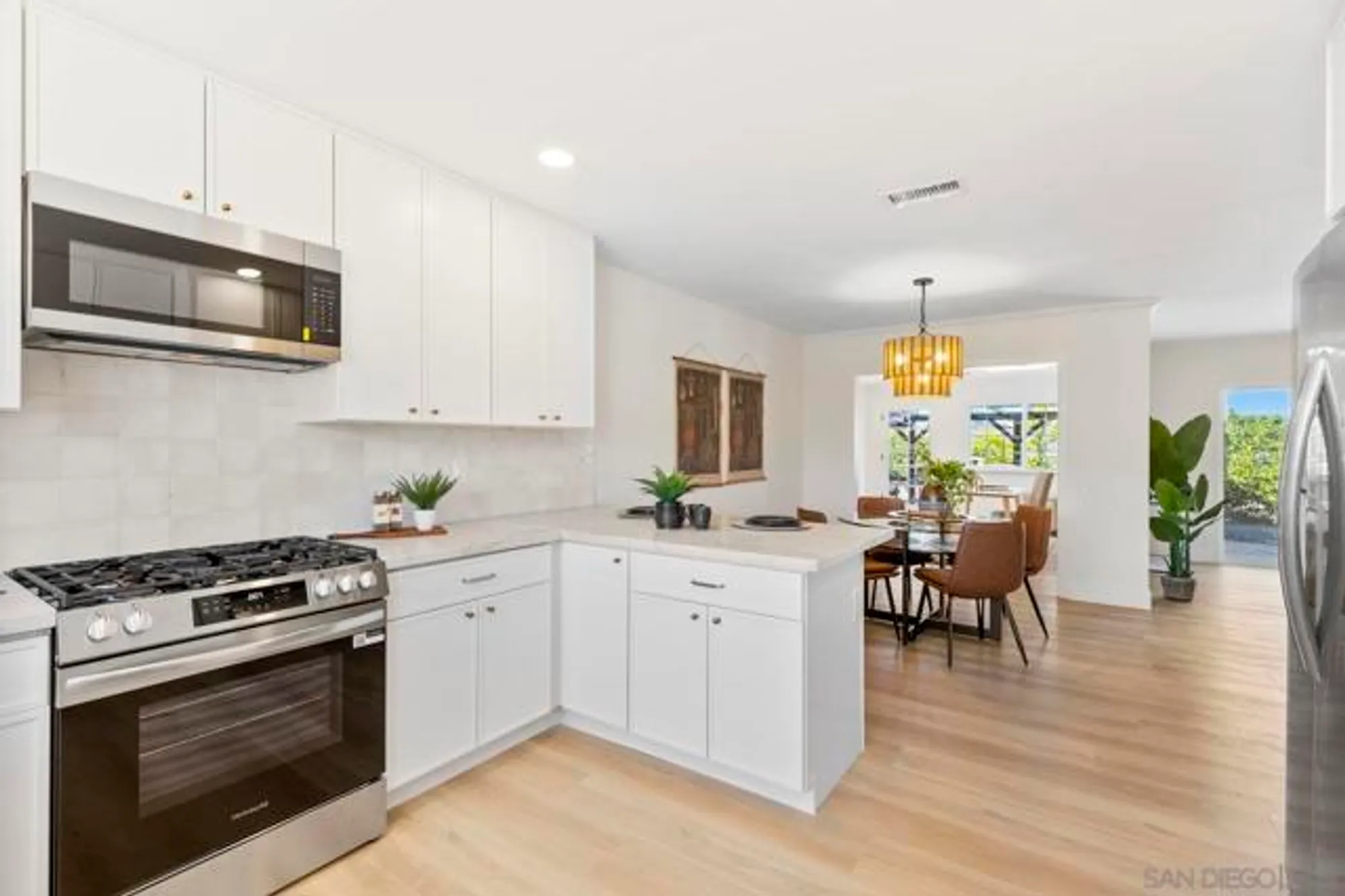 Property Slideshow image 17 of 34 | 12494 senda rd, San Diego, CA, 92128