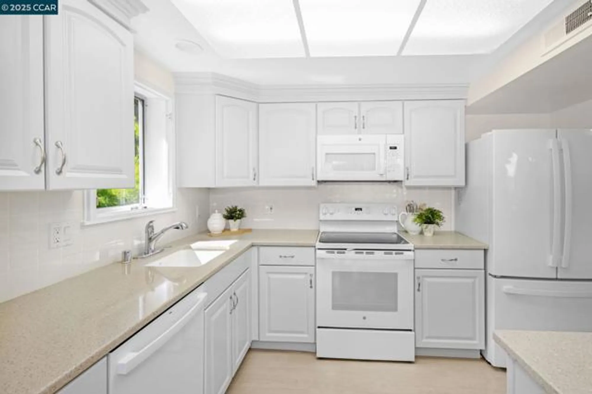 Property Slideshow image 15 of 36 | 1549 oakmont dr 12, Walnut Creek, CA, 94595