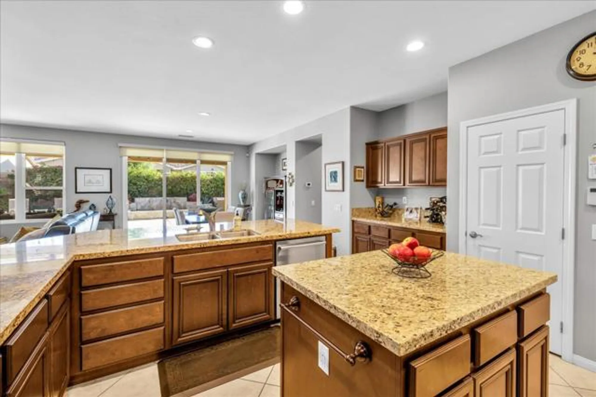 Property Slideshow image 14 of 69 | 81485 golden poppy way, La Quinta, CA, 92253