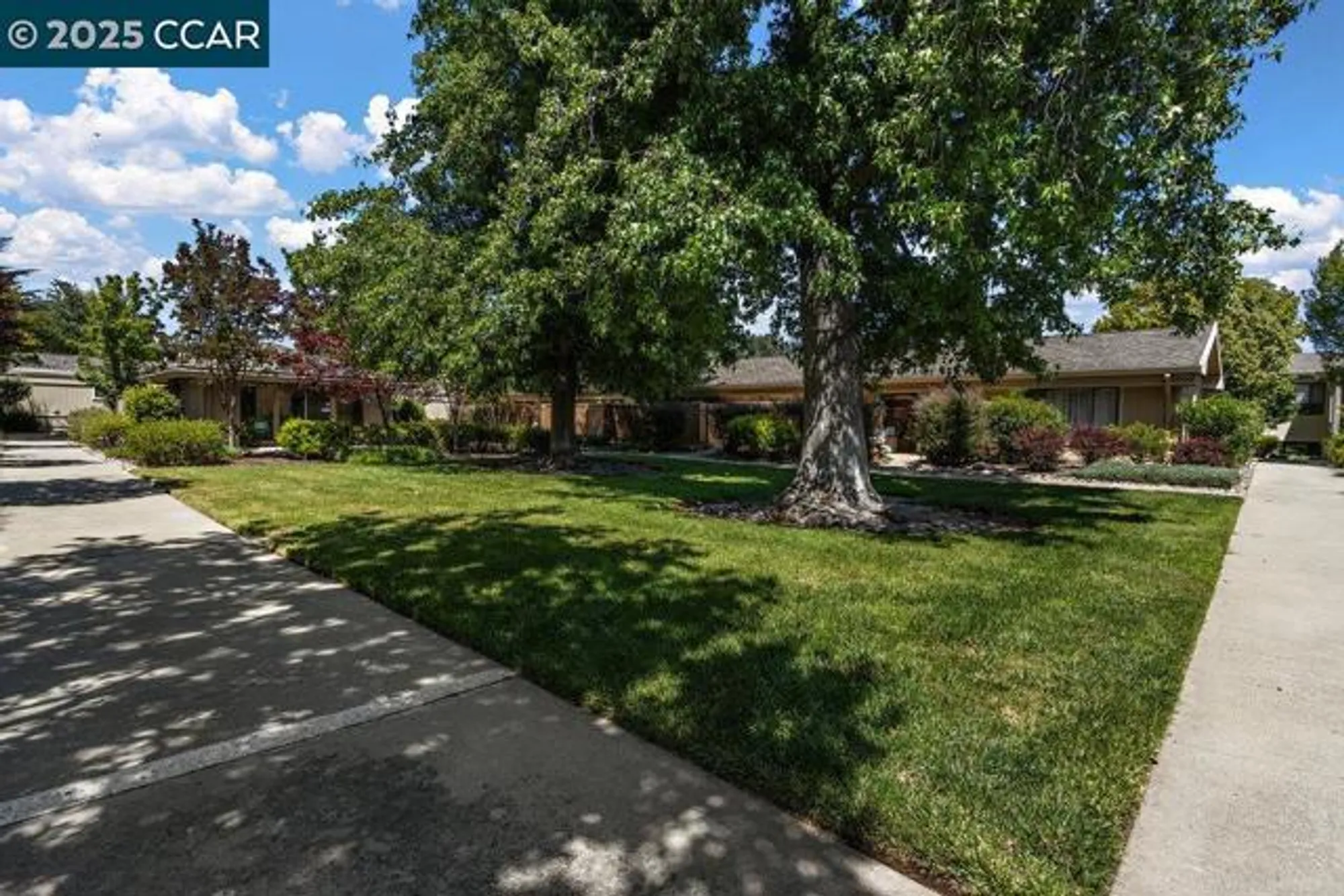 Property Slideshow image 39 of 57 | 2200 pine knoll dr 11, Walnut Creek, CA, 94595
