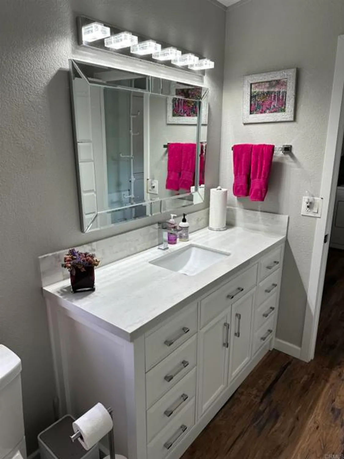 Property Slideshow image 18 of 38 | 1479 puritan dr, Oceanside, CA, 92057