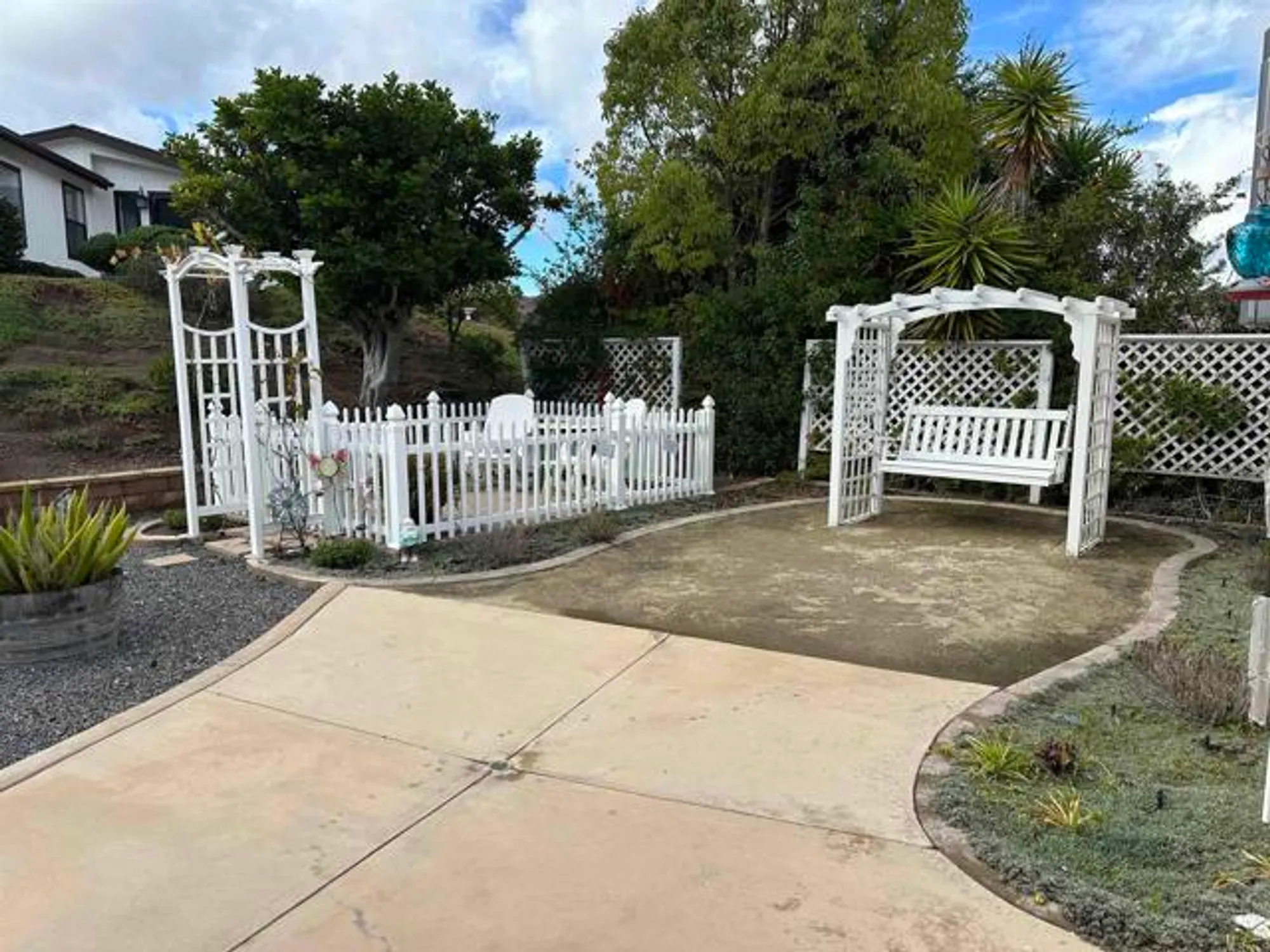 Property Slideshow image 23 of 38 | 1479 puritan dr, Oceanside, CA, 92057