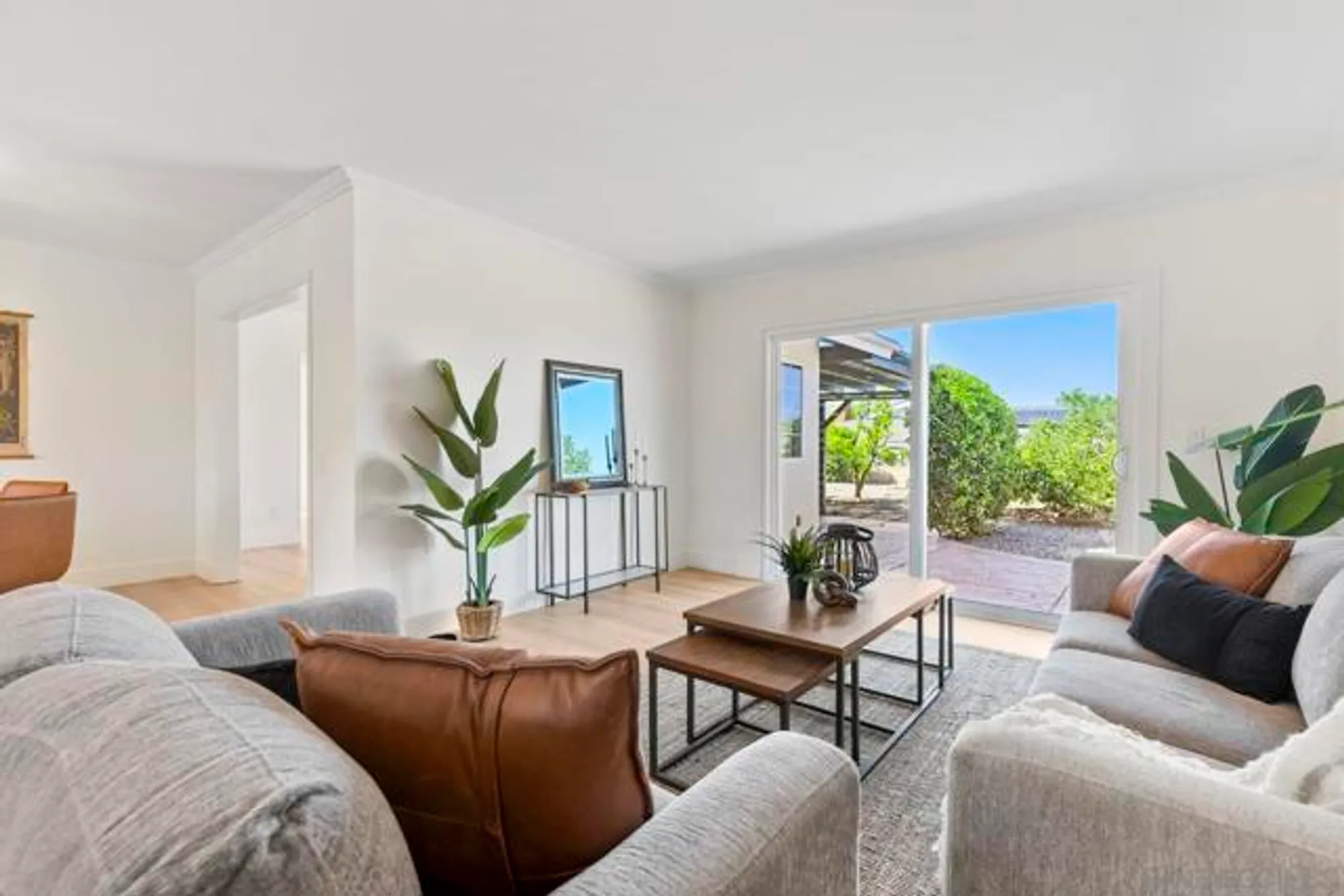 Property Slideshow image 8 of 34 | 12494 senda rd, San Diego, CA, 92128