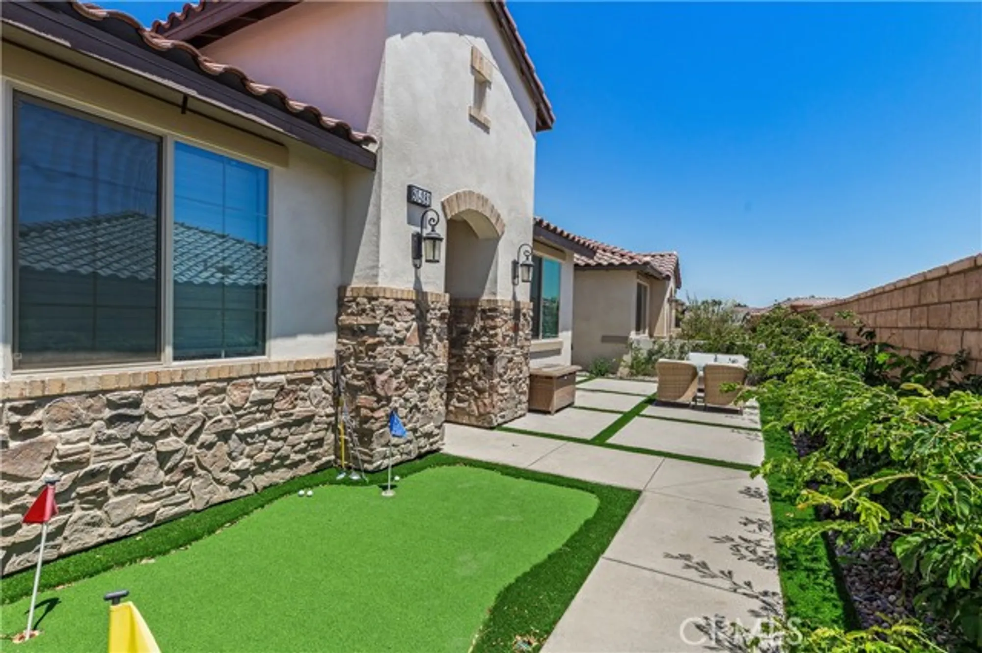 Property Slideshow image 17 of 21 | 80281 redstone way, La Quinta, CA, 92253