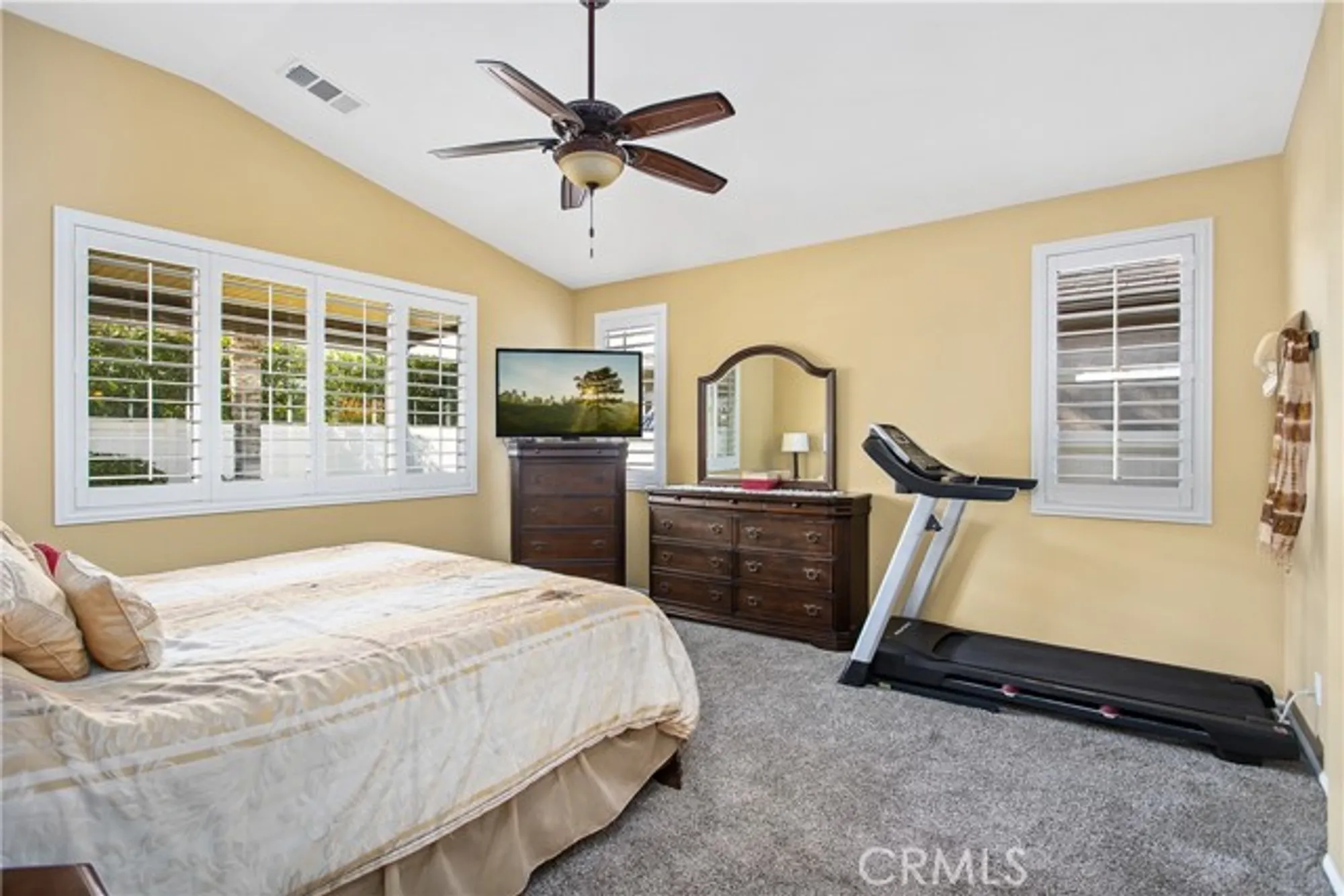 Property Slideshow image 8 of 40 | 30283 moon star cir, Menifee, CA, 92584