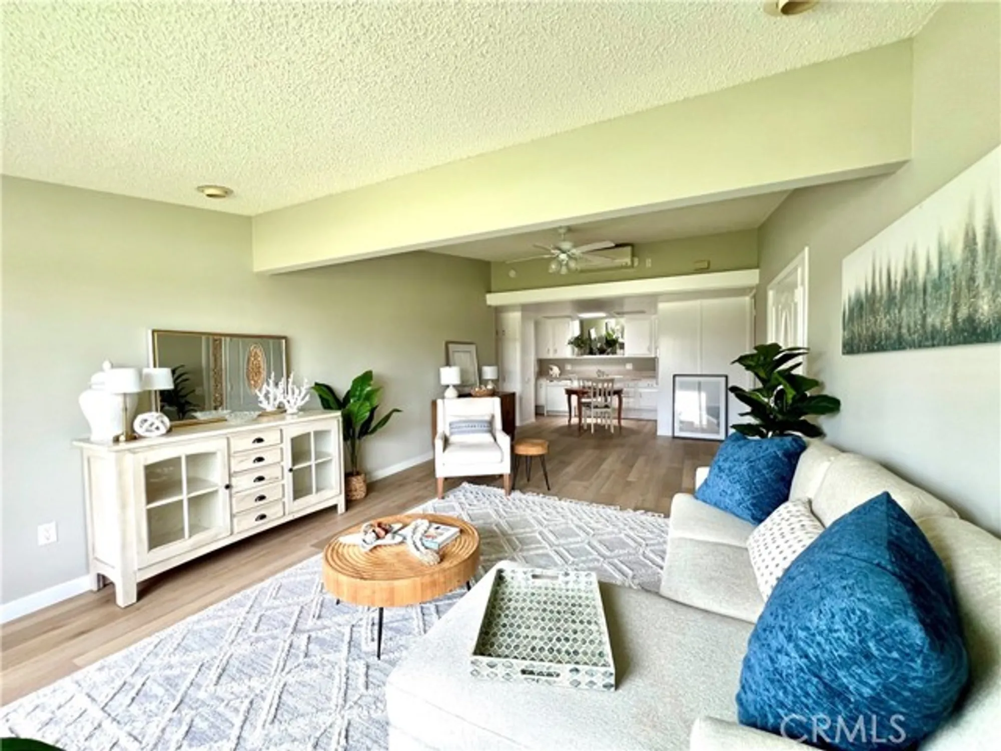 Property Slideshow image 12 of 16 | 13580 medinac ln, Seal Beach, CA, 90740