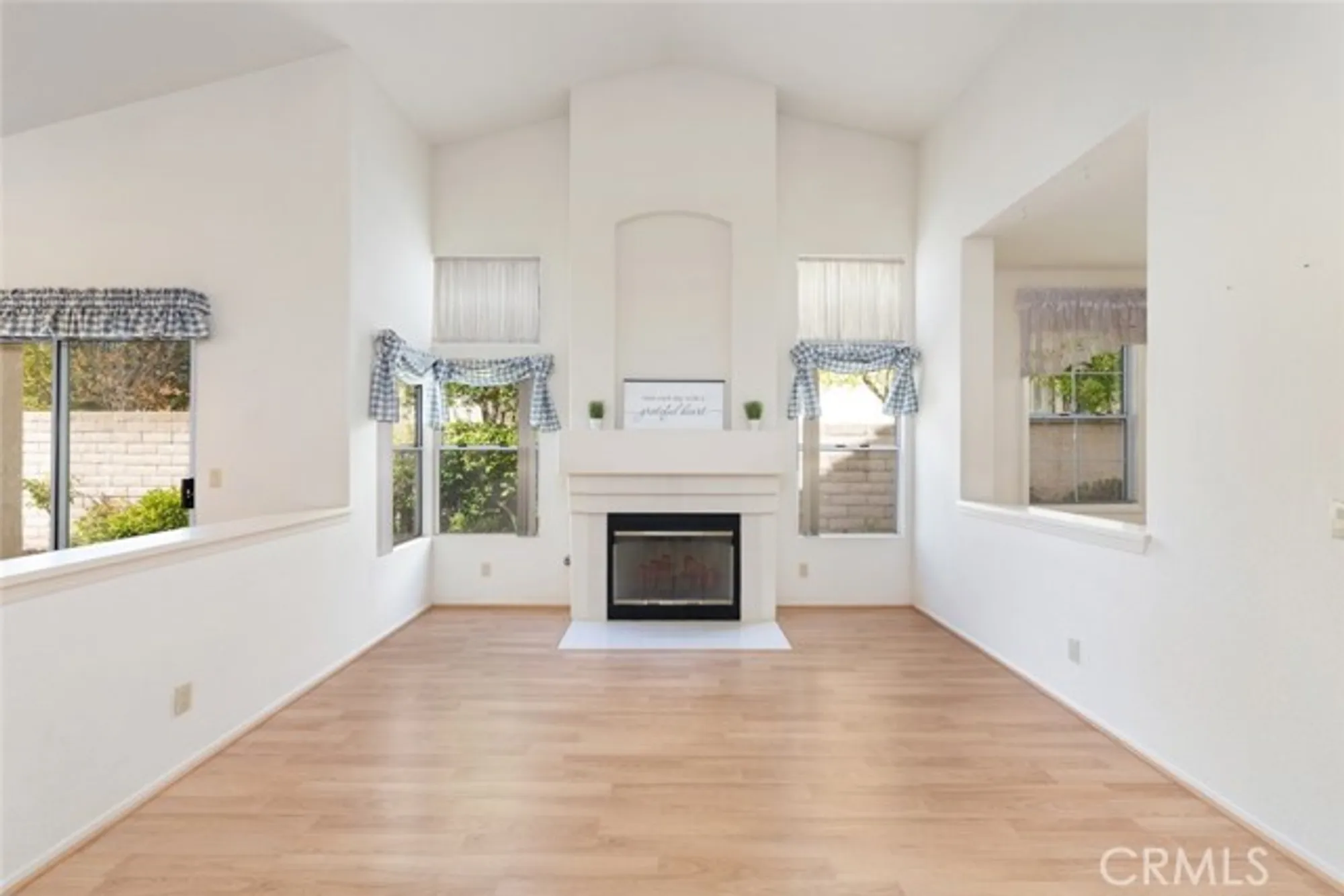 Property Slideshow image 33 of 50 | 40493 via estrada, Murrieta, CA, 92562