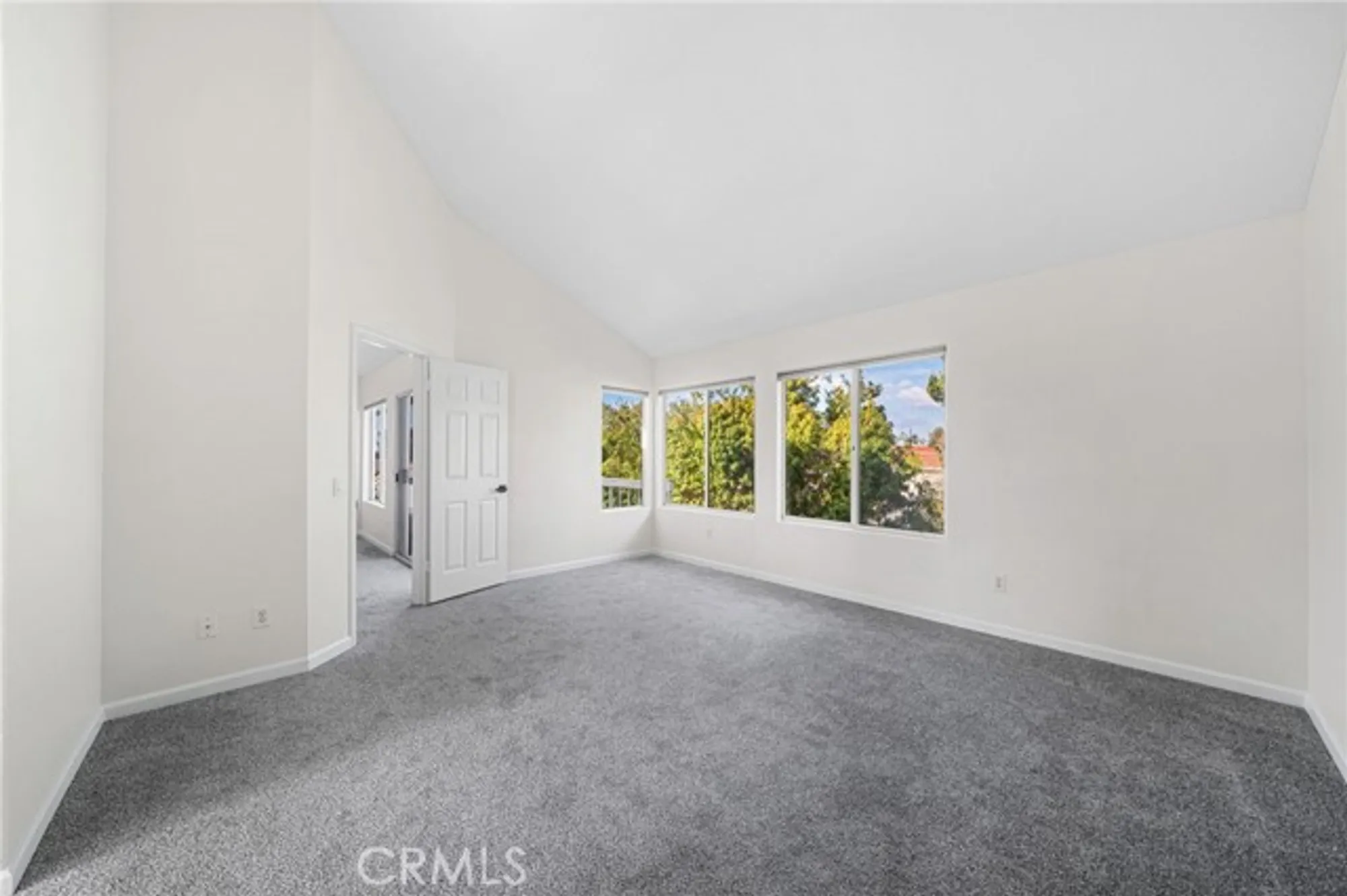 Property Slideshow image 26 of 35 | 4655 barcelona way, Oceanside, CA, 92056