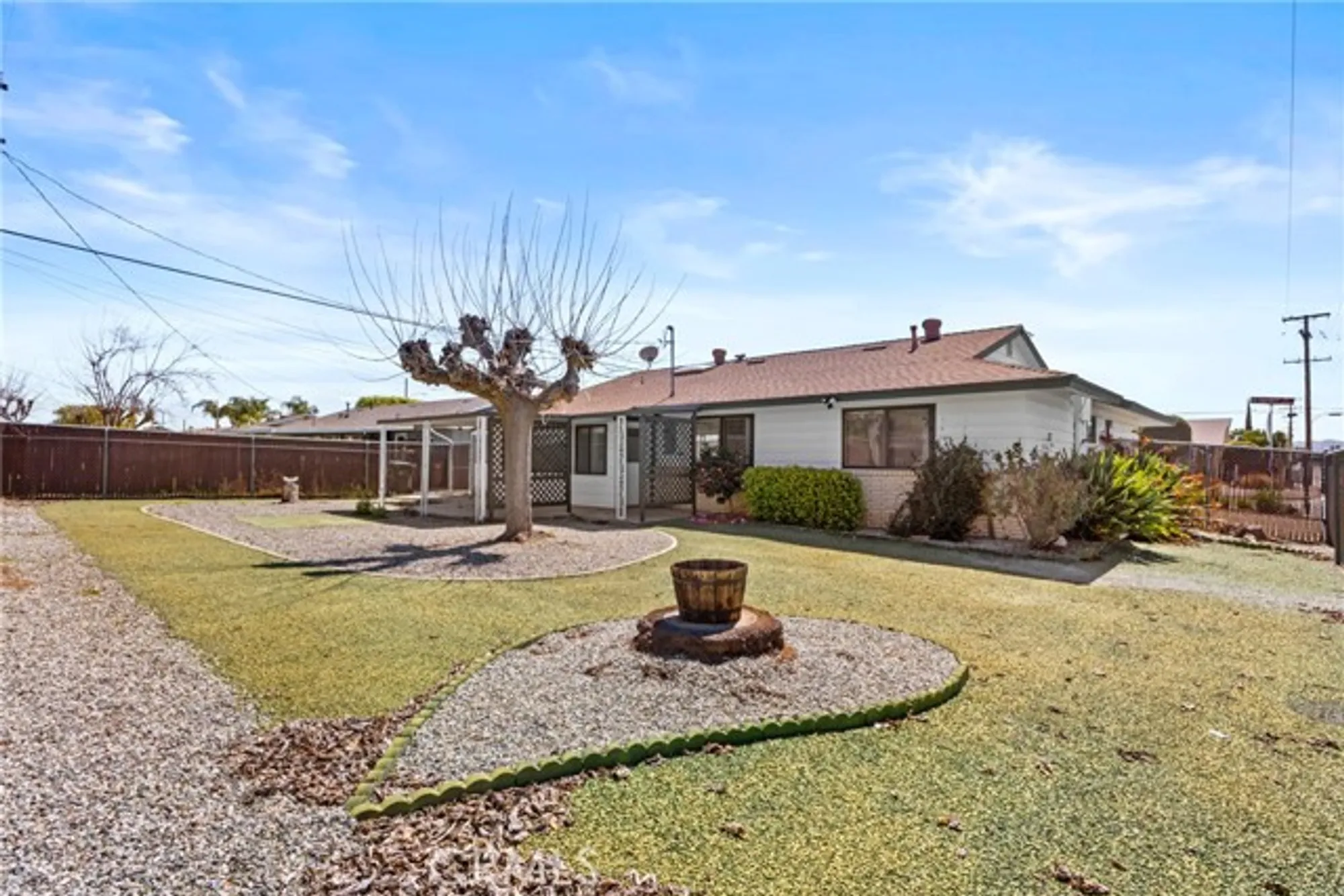 Property Slideshow image 21 of 34 | 29460 thornhill dr, Menifee, CA, 92586