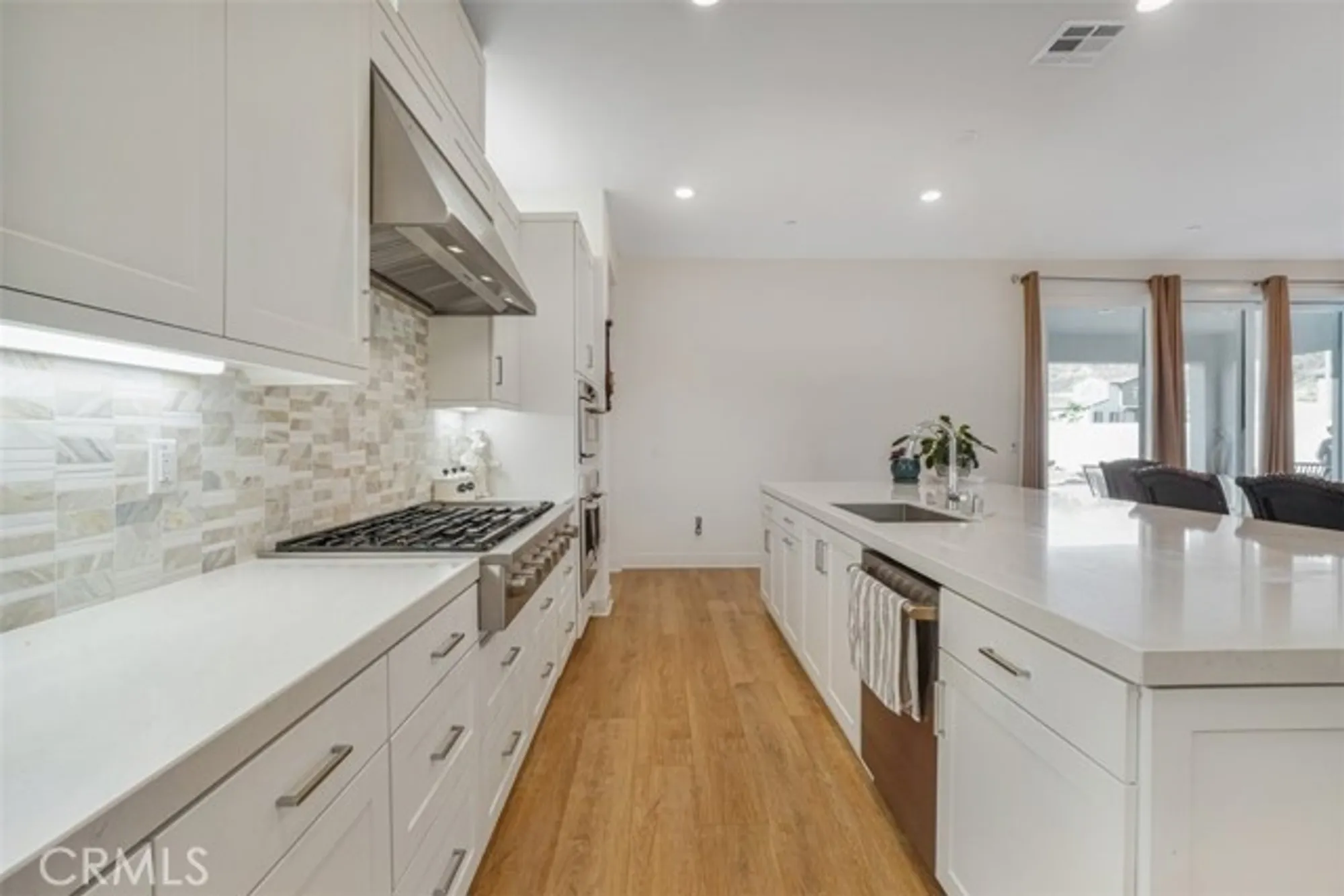 Property Slideshow image 13 of 60 | 24501 via sendero, Valencia, CA, 91354