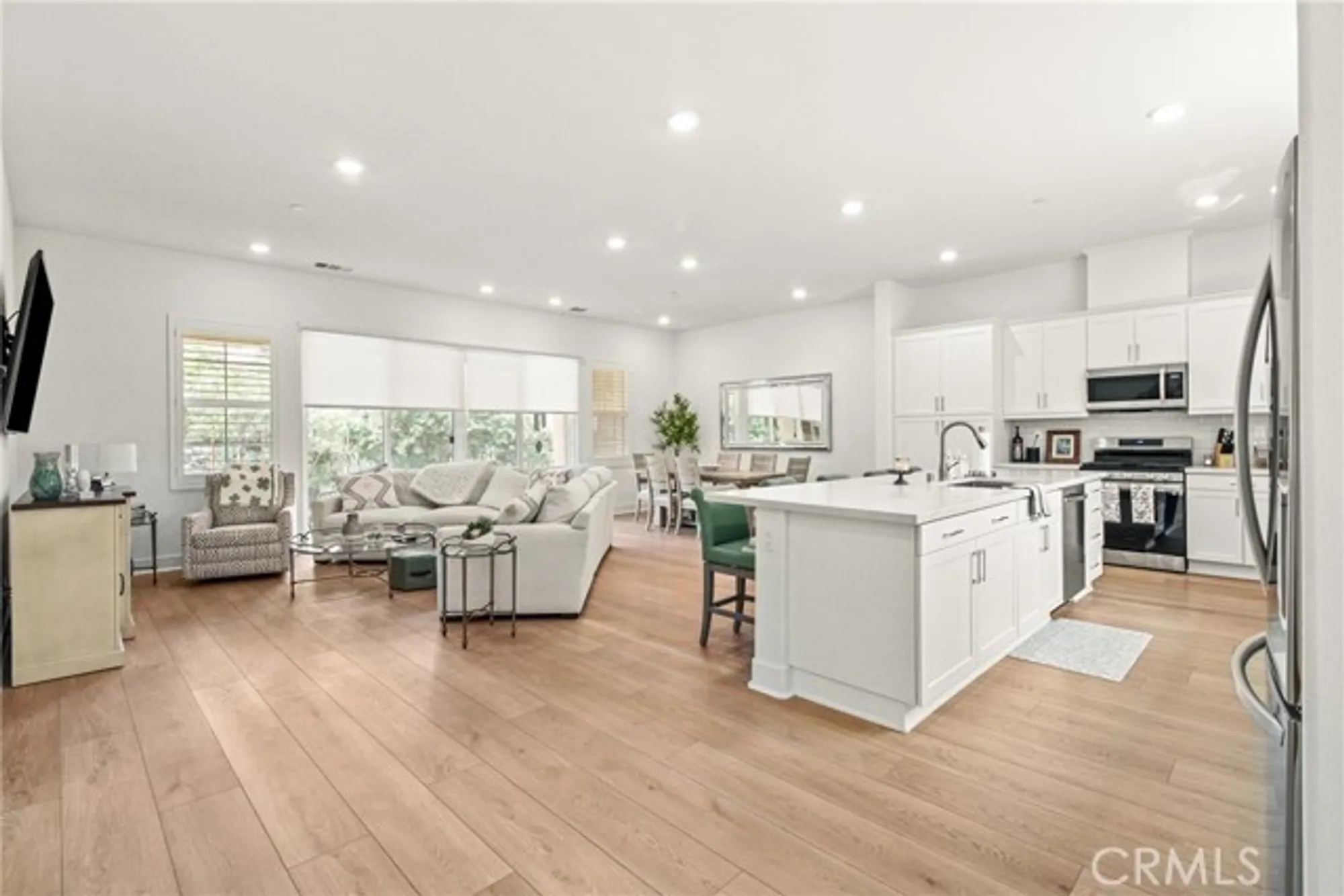 Property Slideshow image 14 of 32 | 4141 via cararra unit 3, Palm Desert, CA, 92260