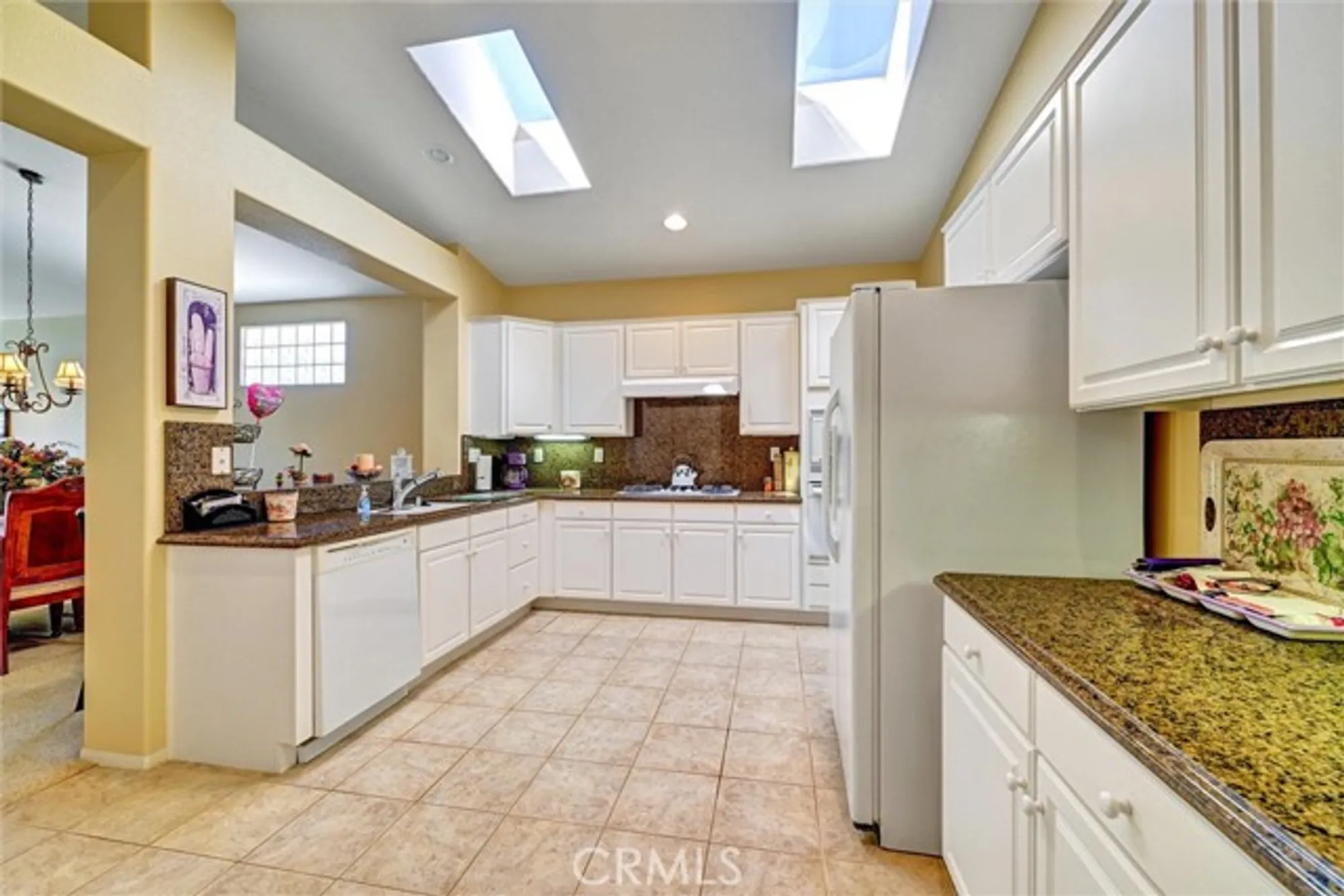 Property Slideshow image 12 of 34 | 39946 via graziana, Murrieta, CA, 92562